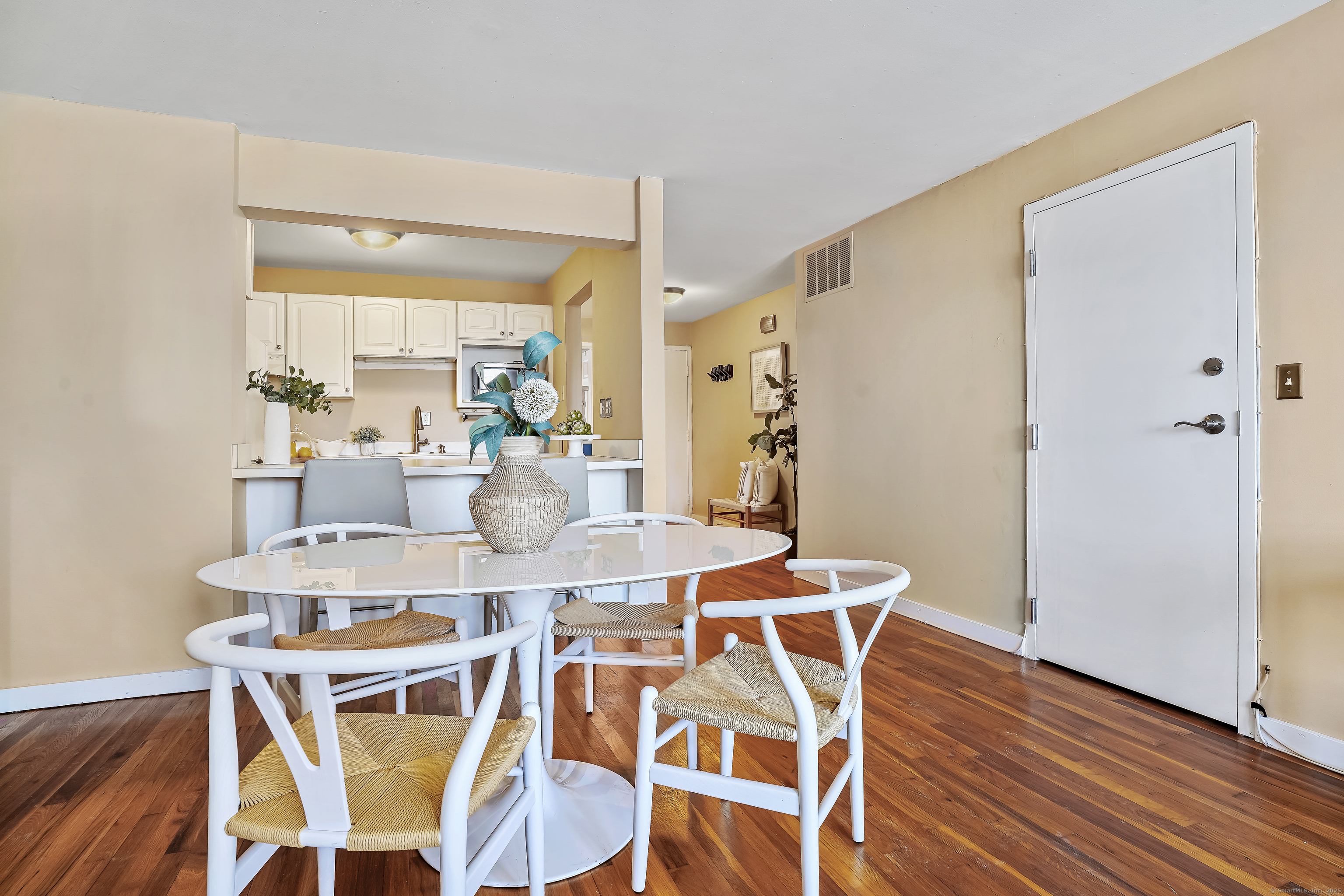 160 Fairfield Woods Road APT 42