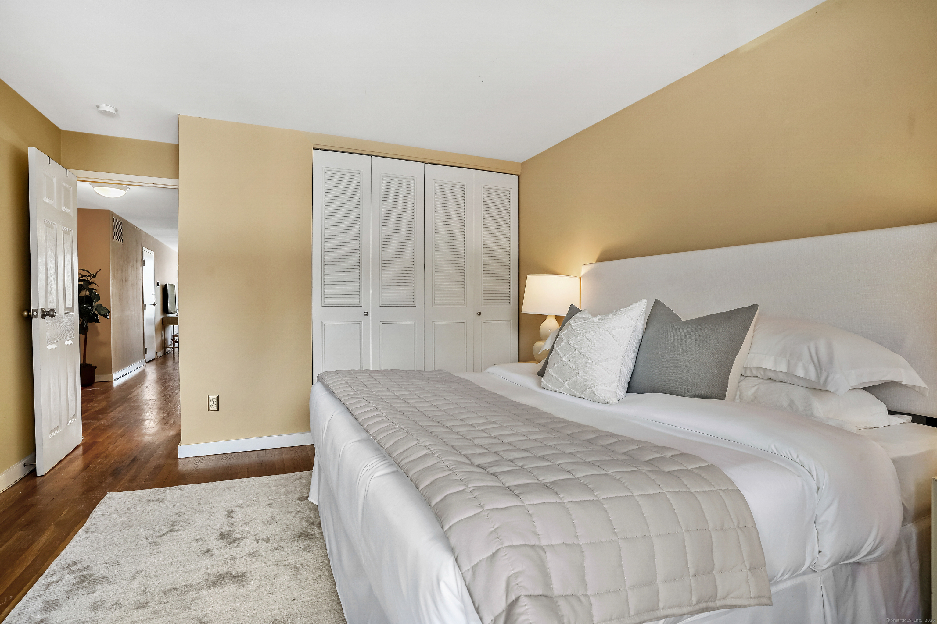 160 Fairfield Woods Road APT 42