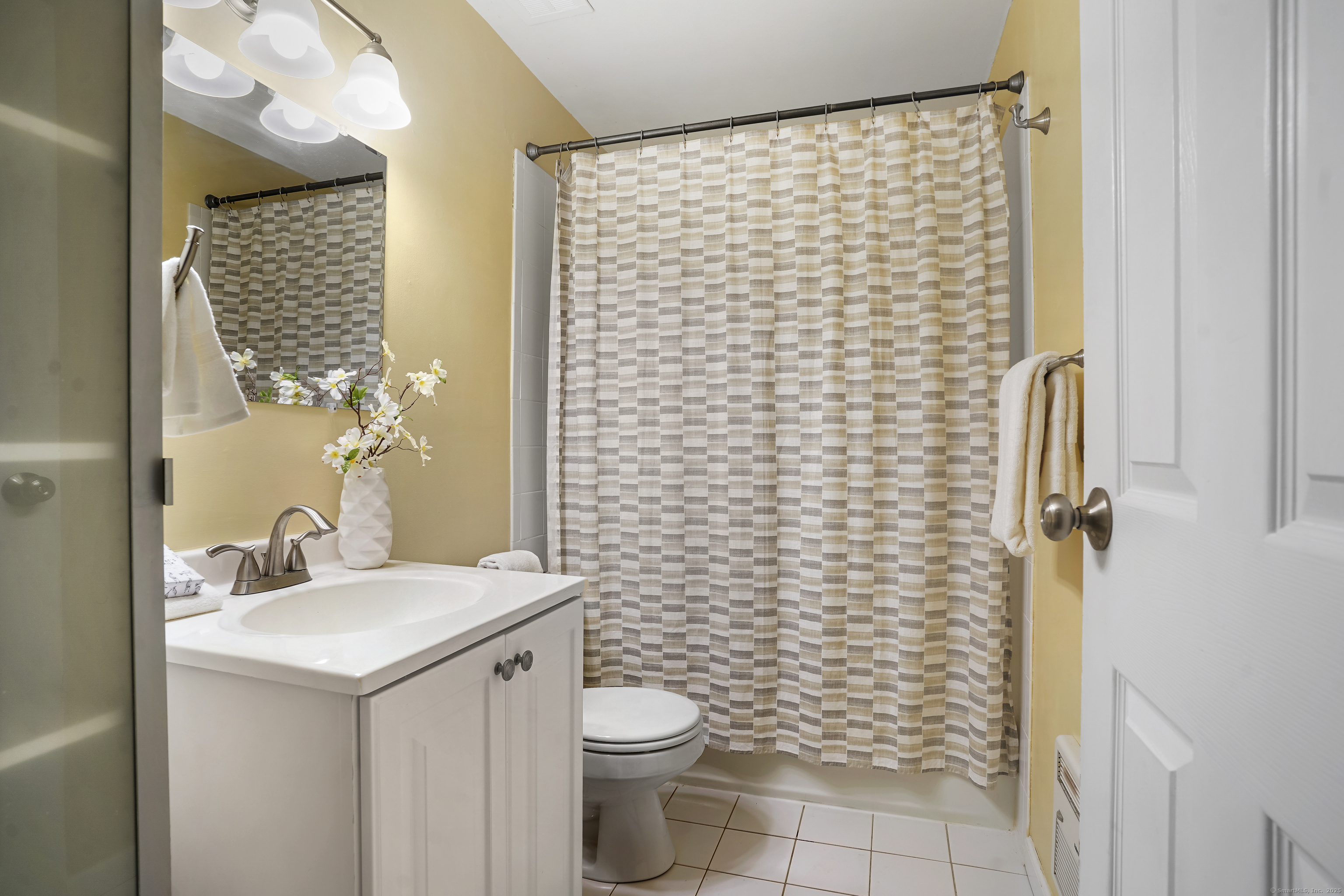 160 Fairfield Woods Road APT 42