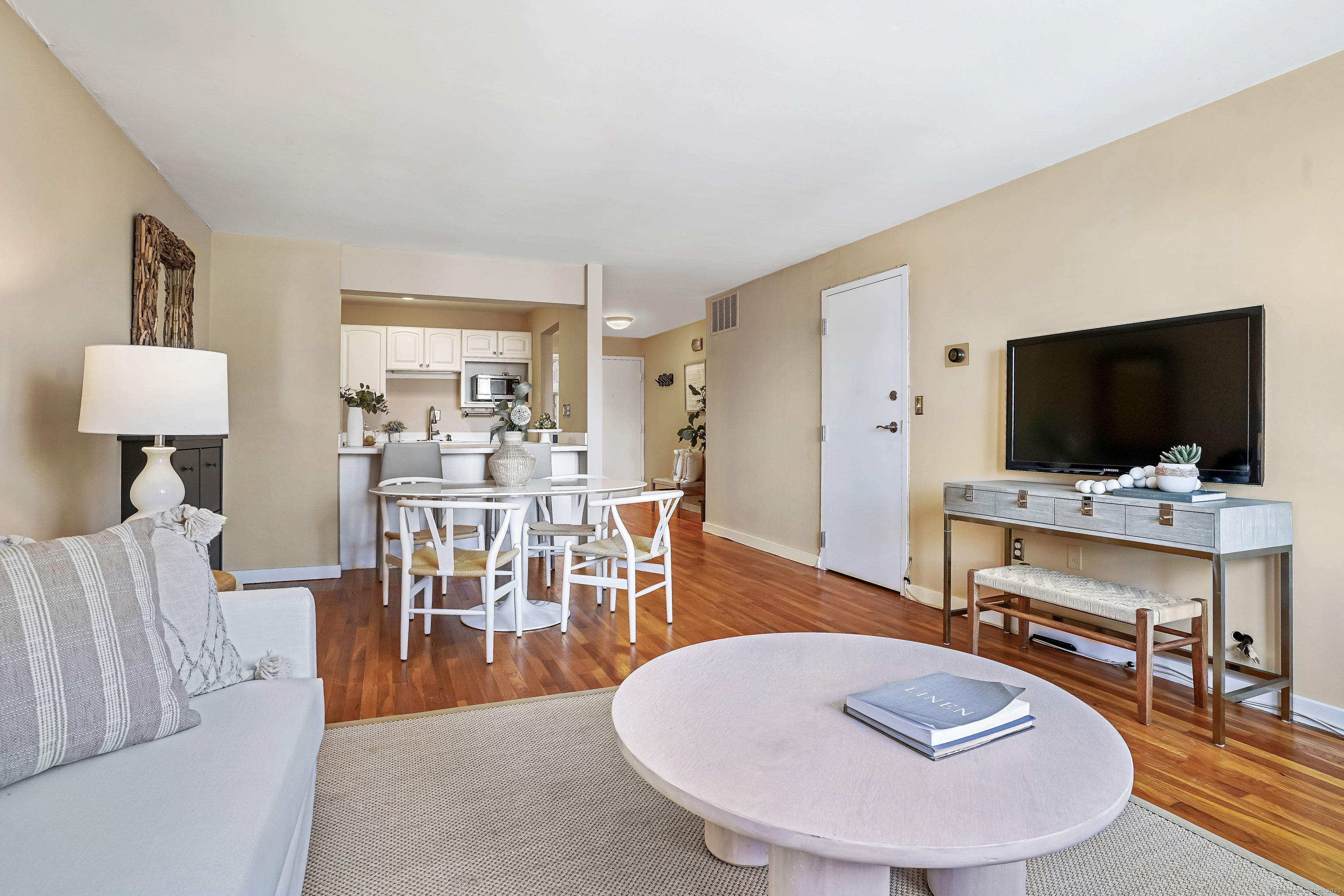 160 Fairfield Woods Road APT 42
