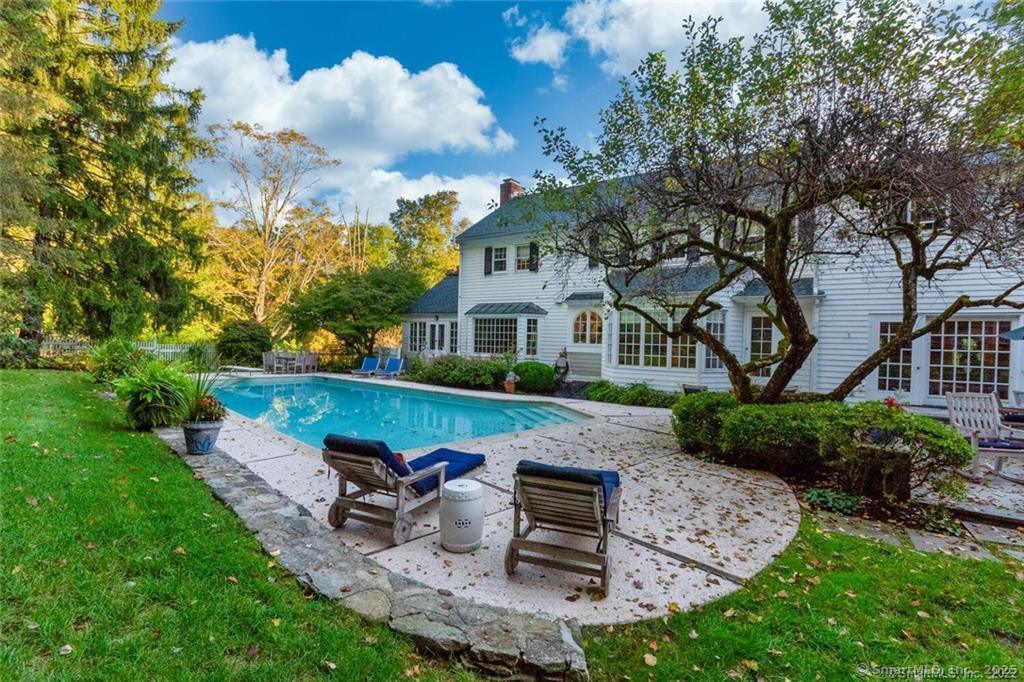 25 Deacons Lane