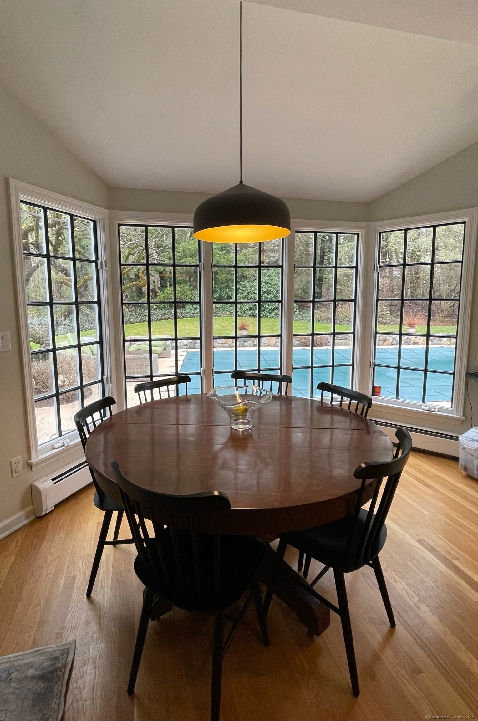 25 Deacons Lane