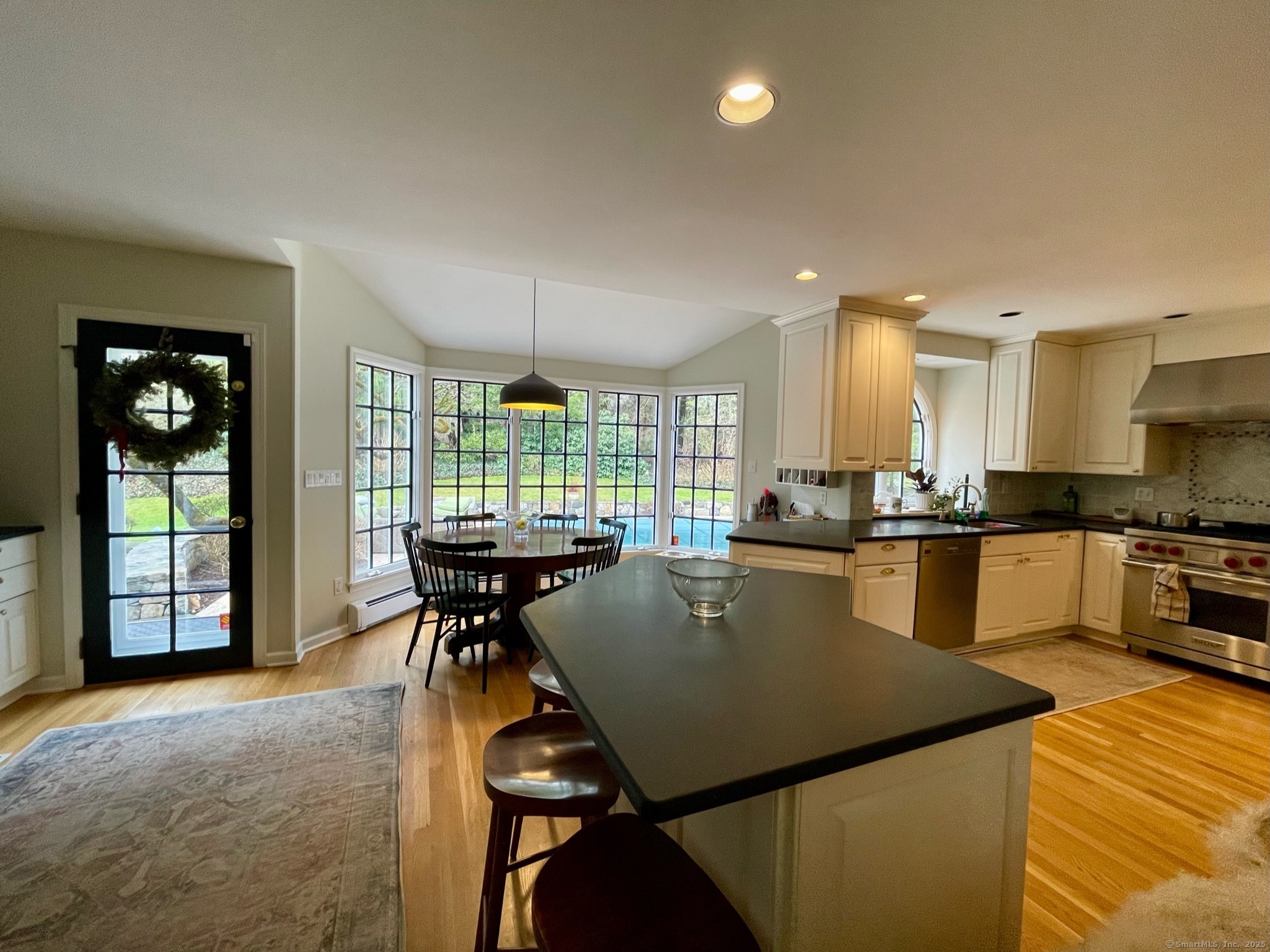 25 Deacons Lane