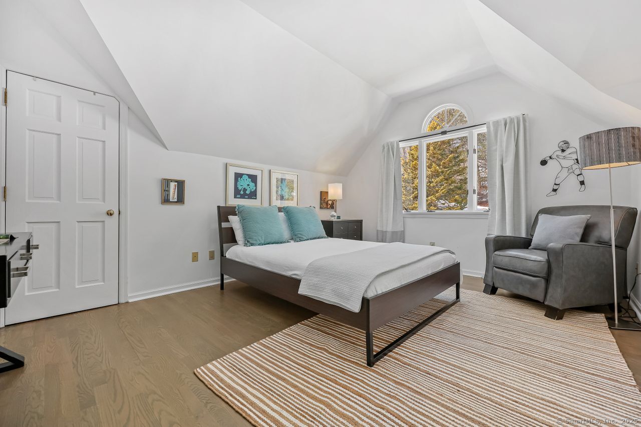 33 Cider Mill Place