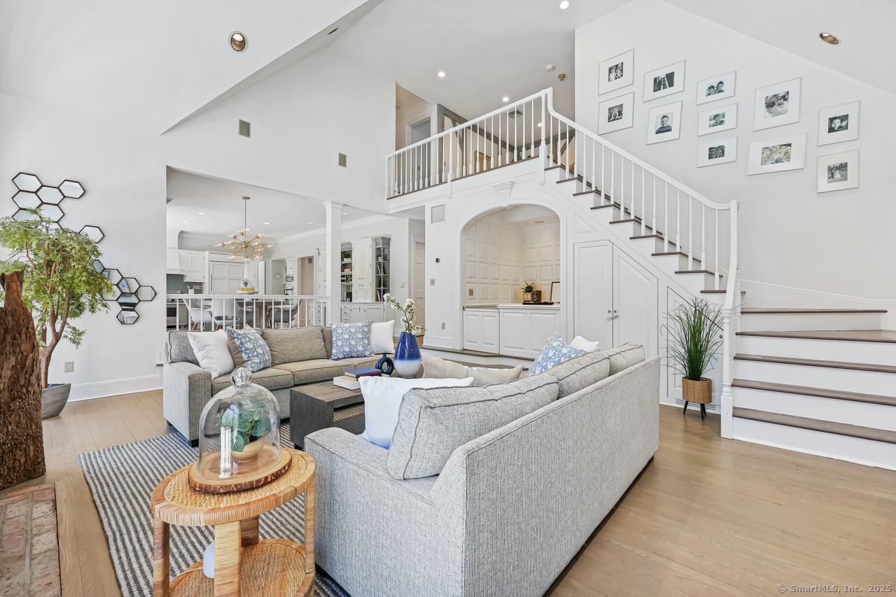 33 Cider Mill Place