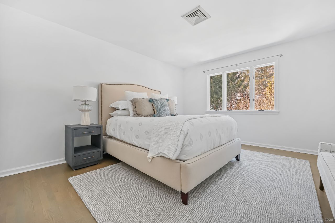 33 Cider Mill Place