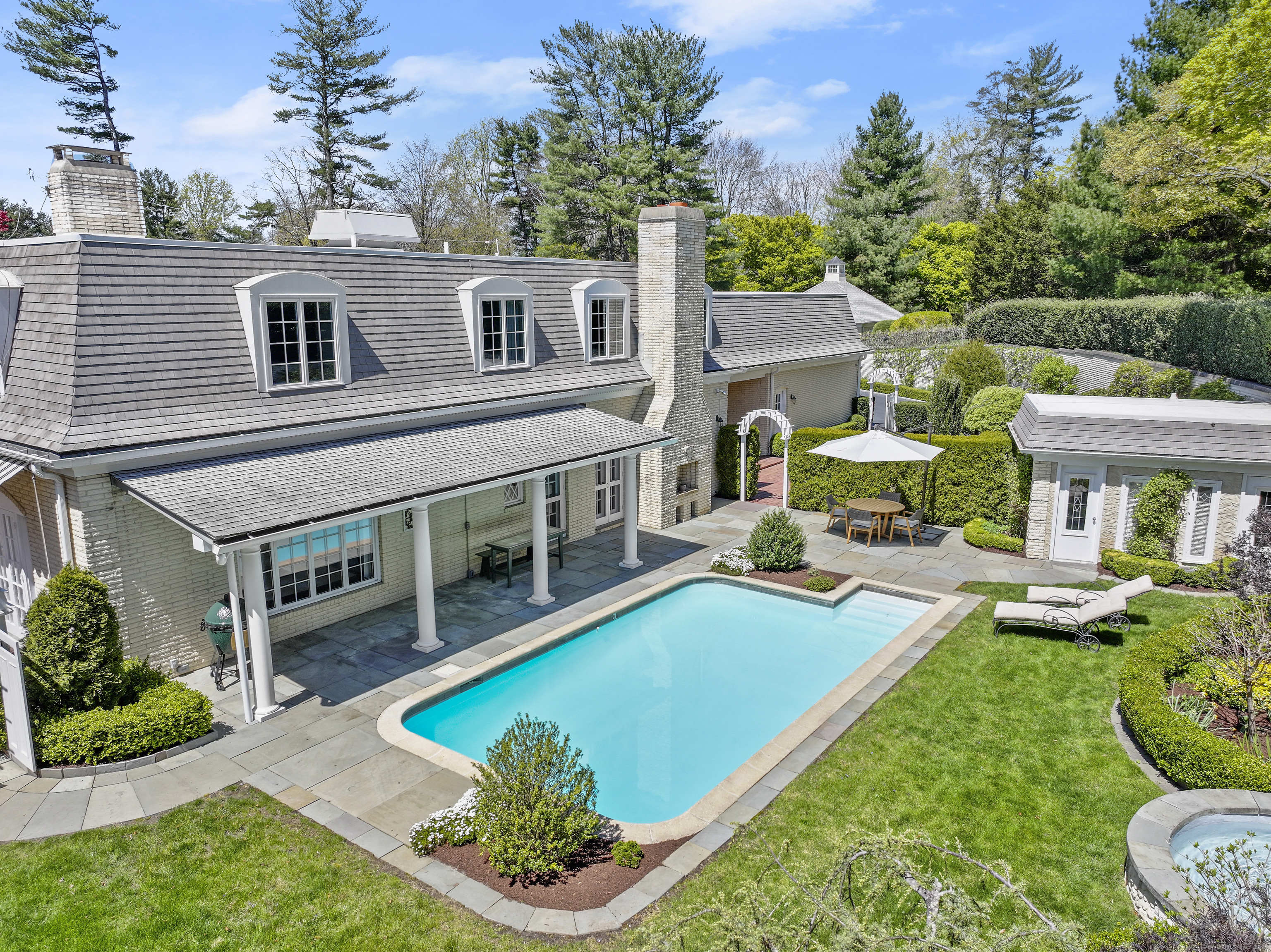1700 Hillside Road
