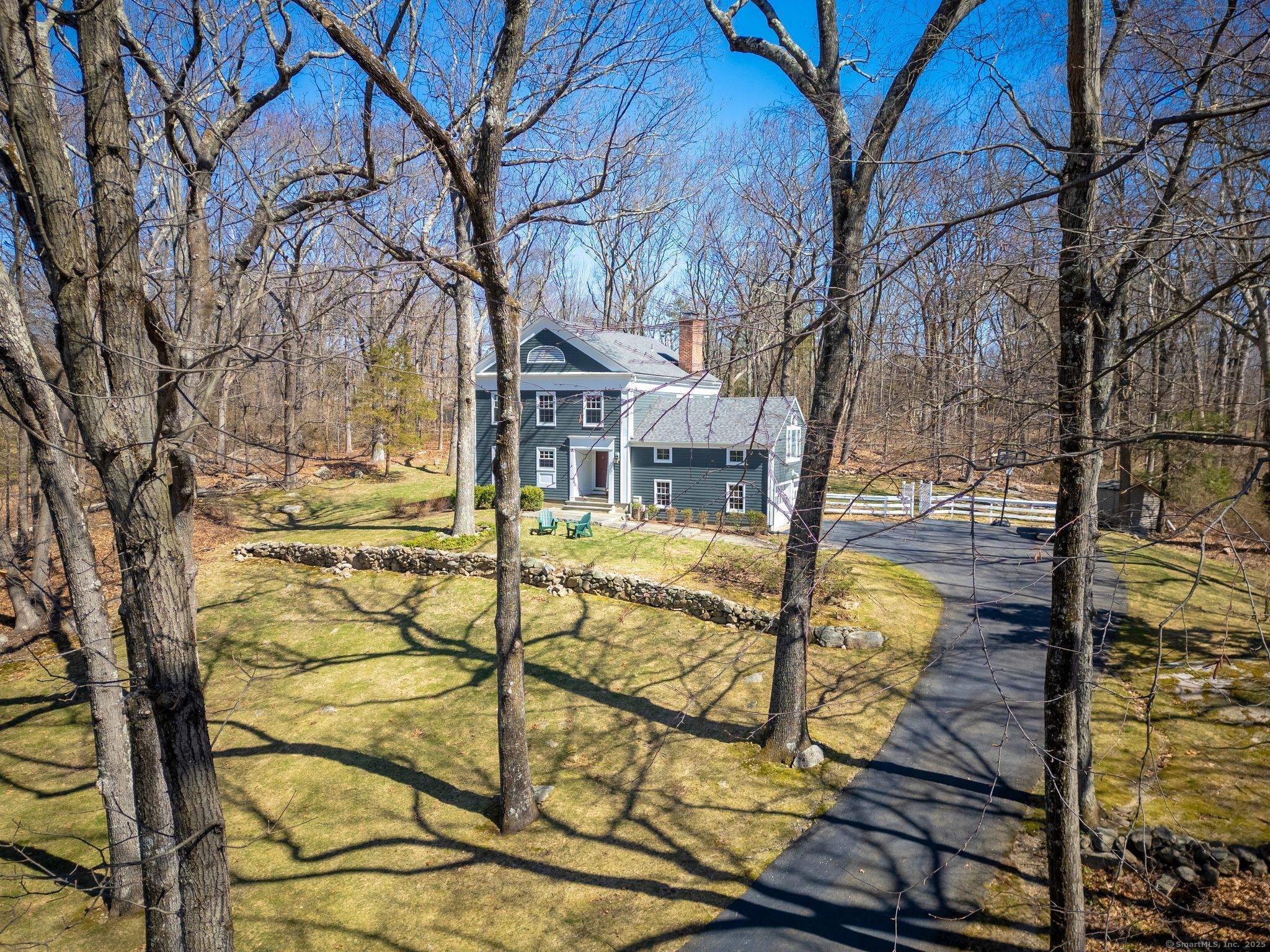 40 Edgewater Drive