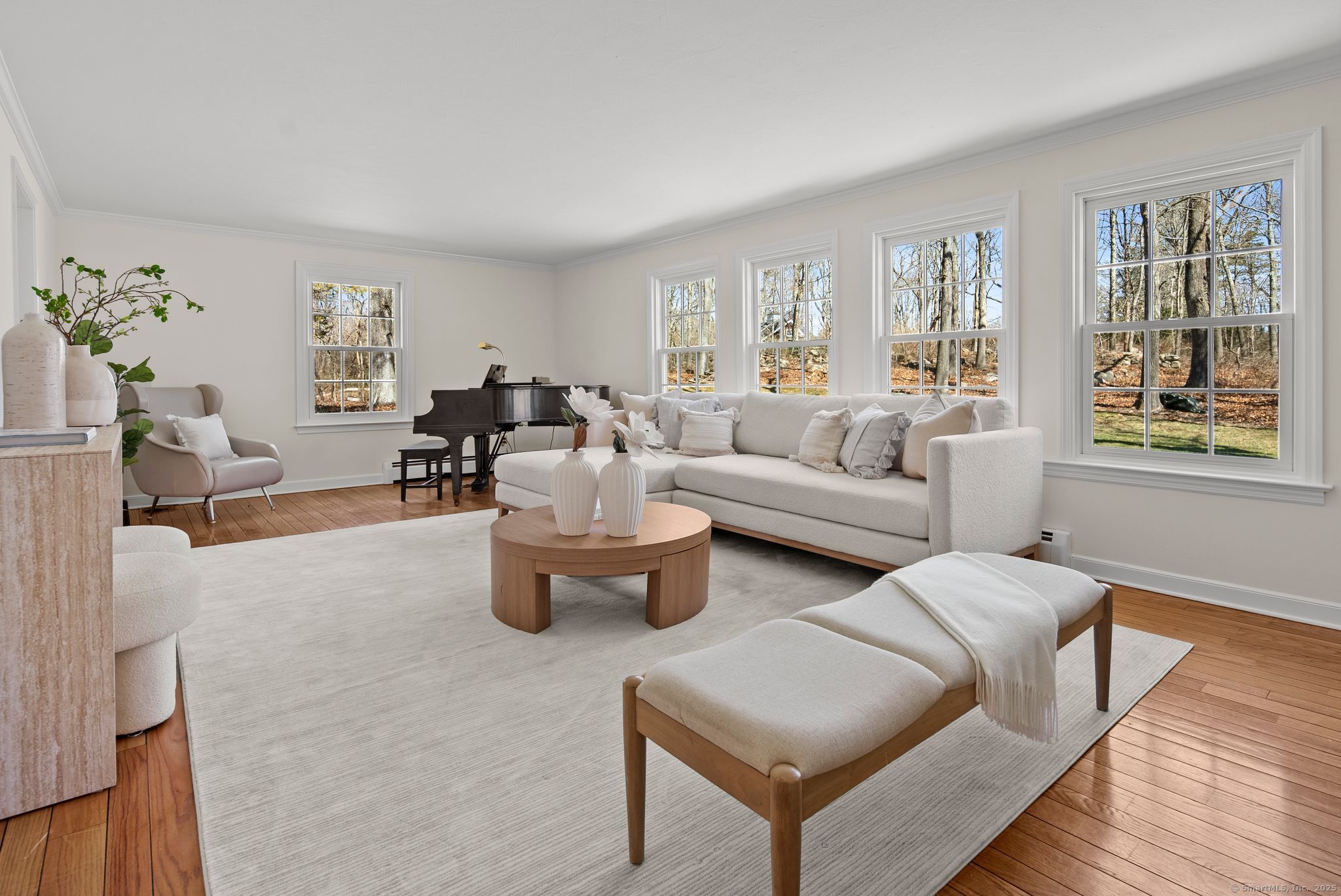 40 Edgewater Drive