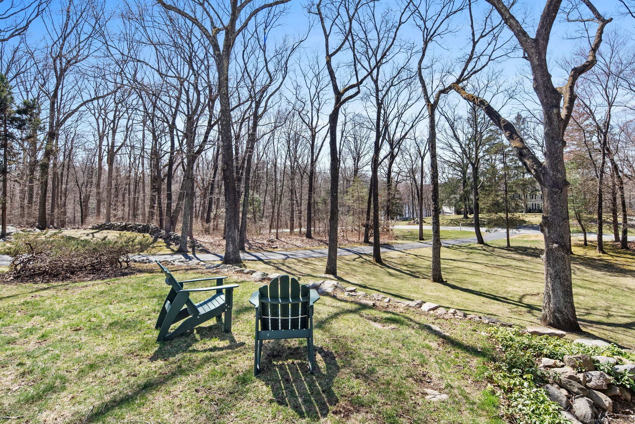 40 Edgewater Drive