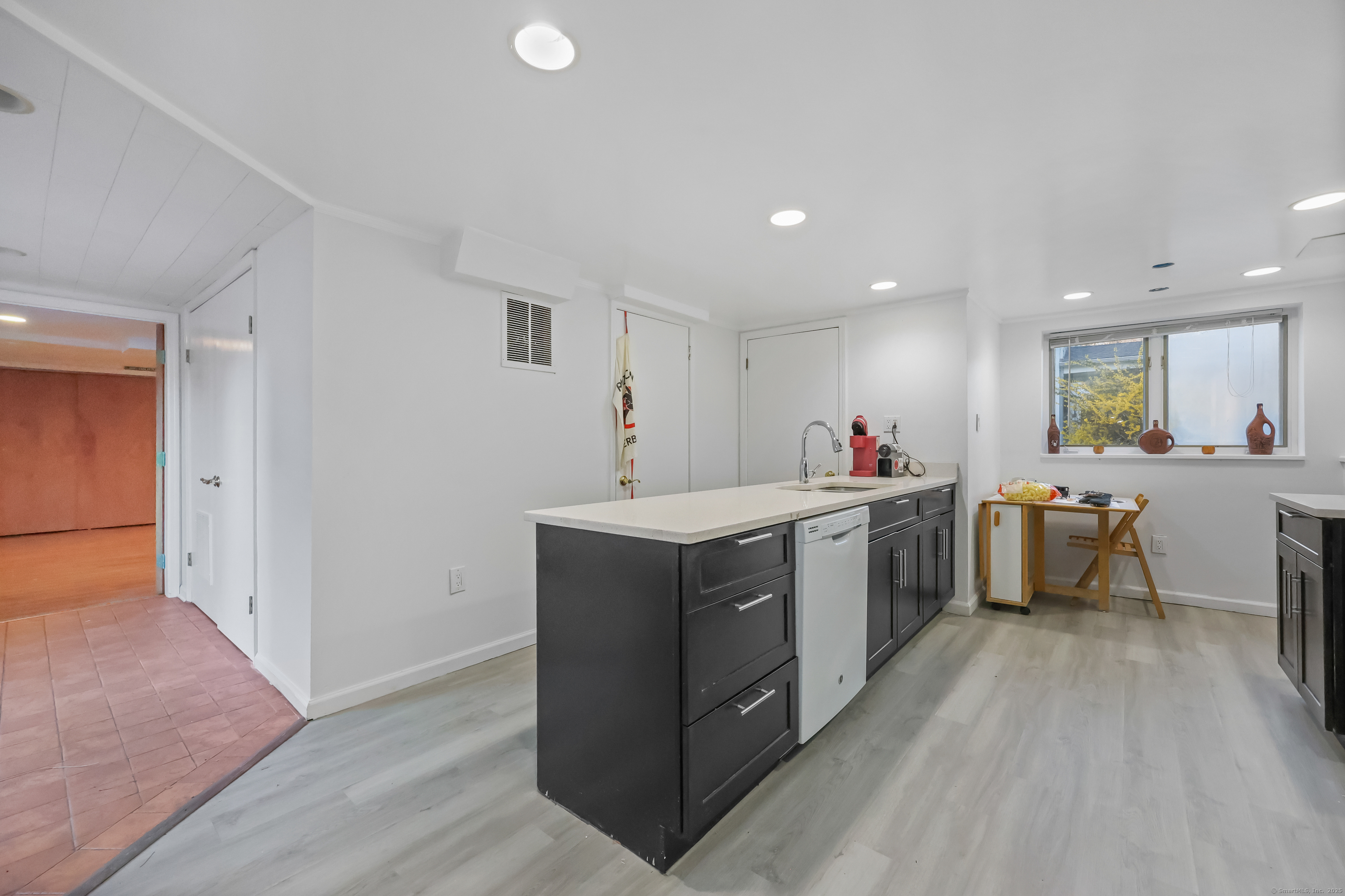 105 Valley Road