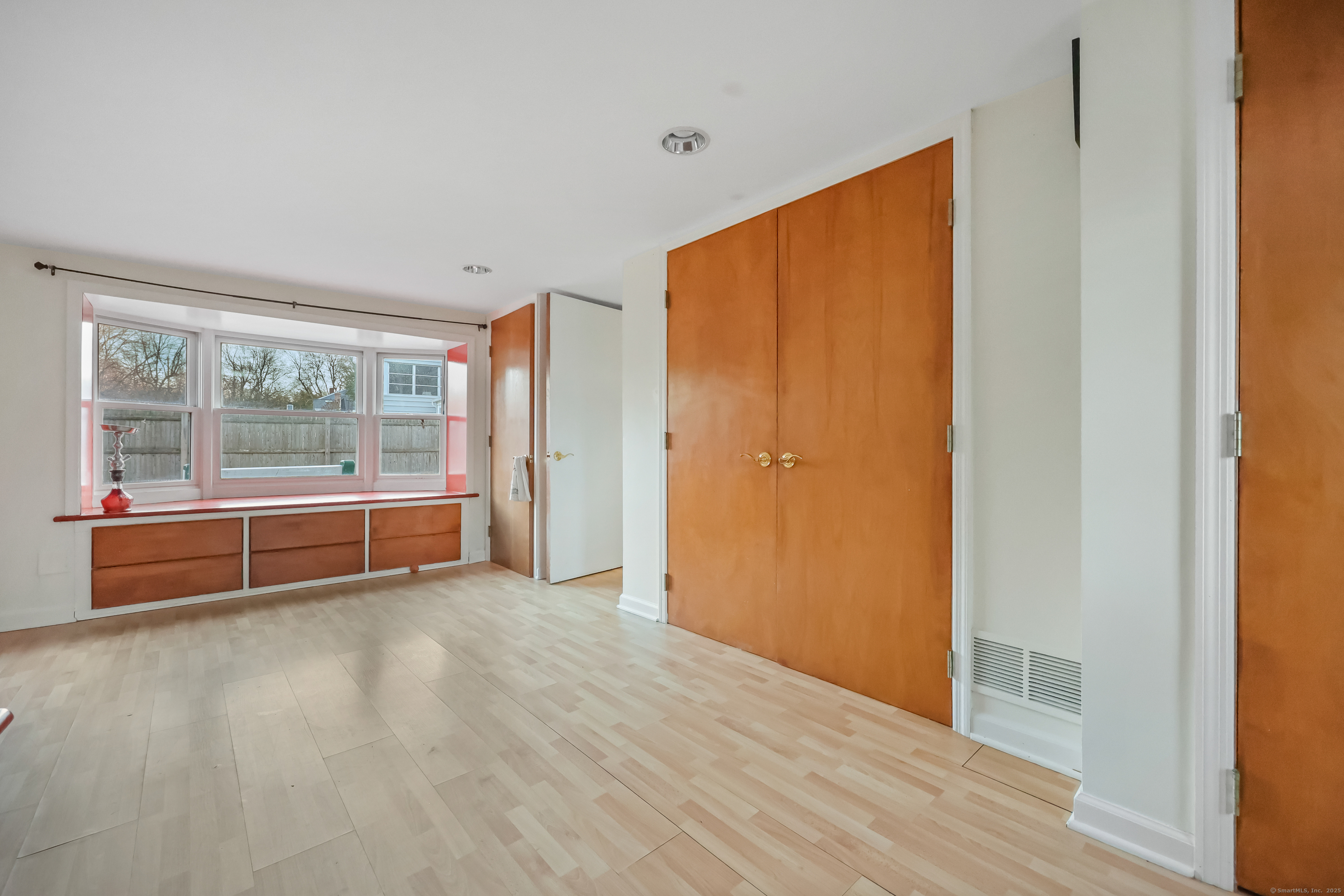 105 Valley Road
