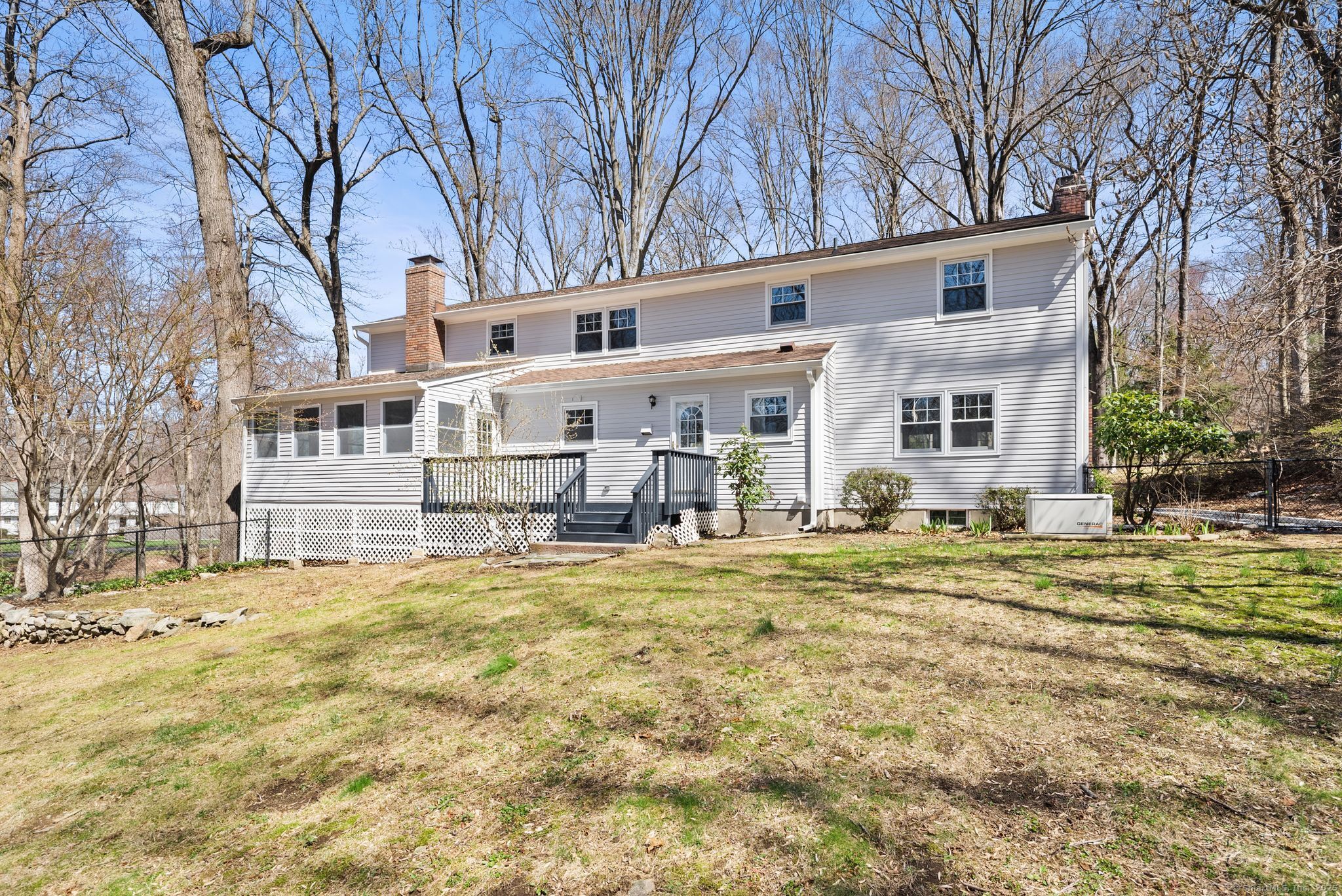 6 North Ridge Road
