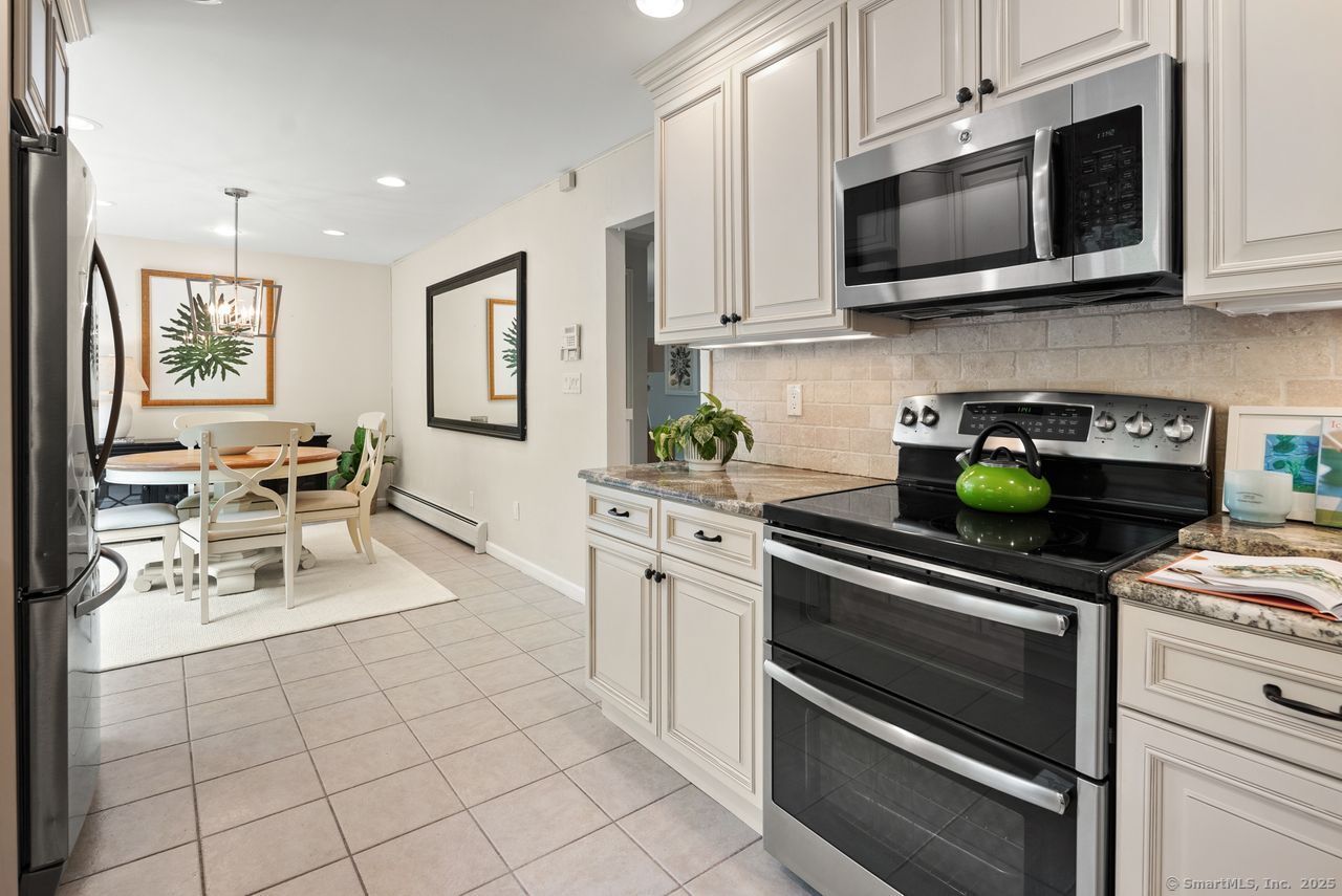 14 Granite Drive