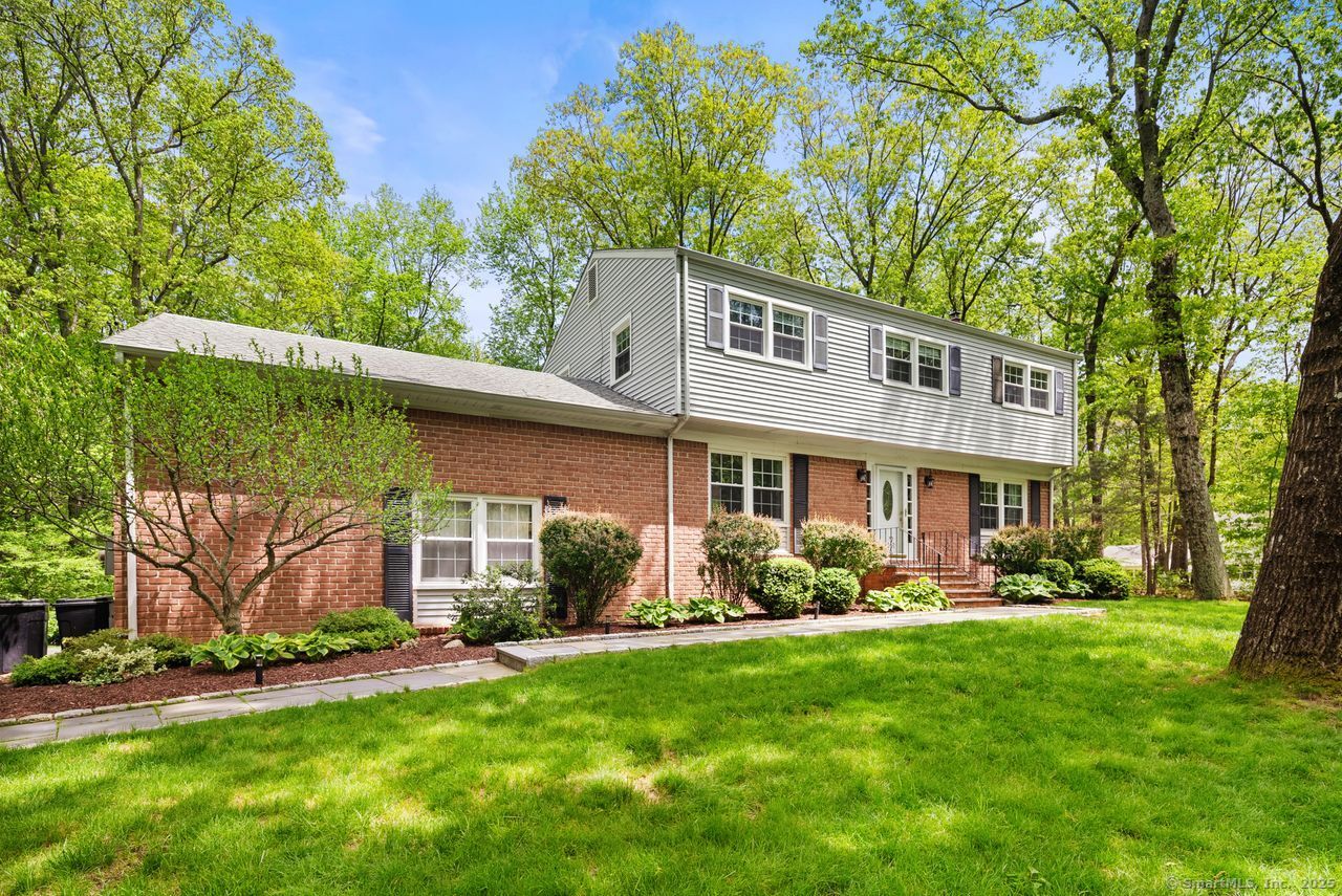 14 Granite Drive