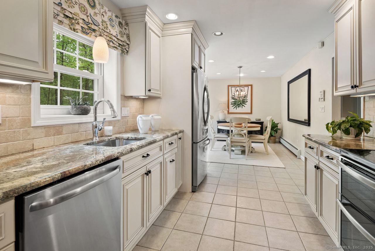 14 Granite Drive