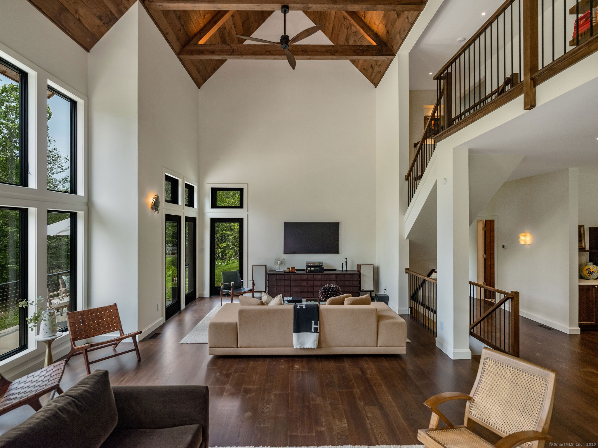 5 Rockland Road