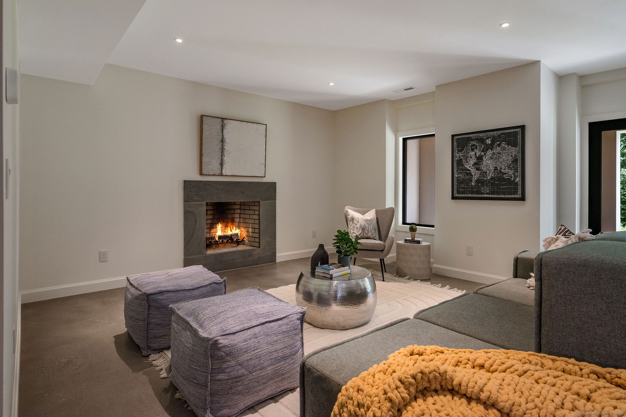5 Rockland Road