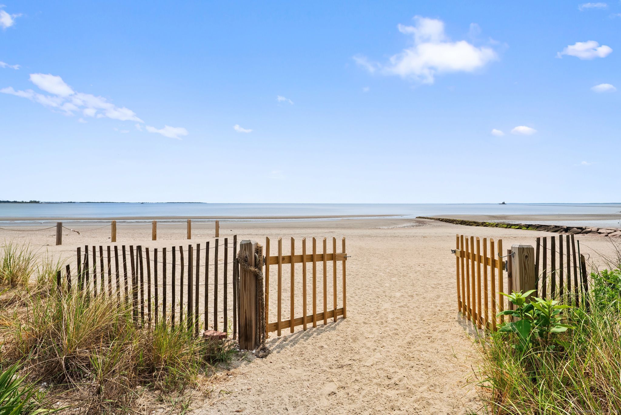 685 Fairfield Beach Road 685