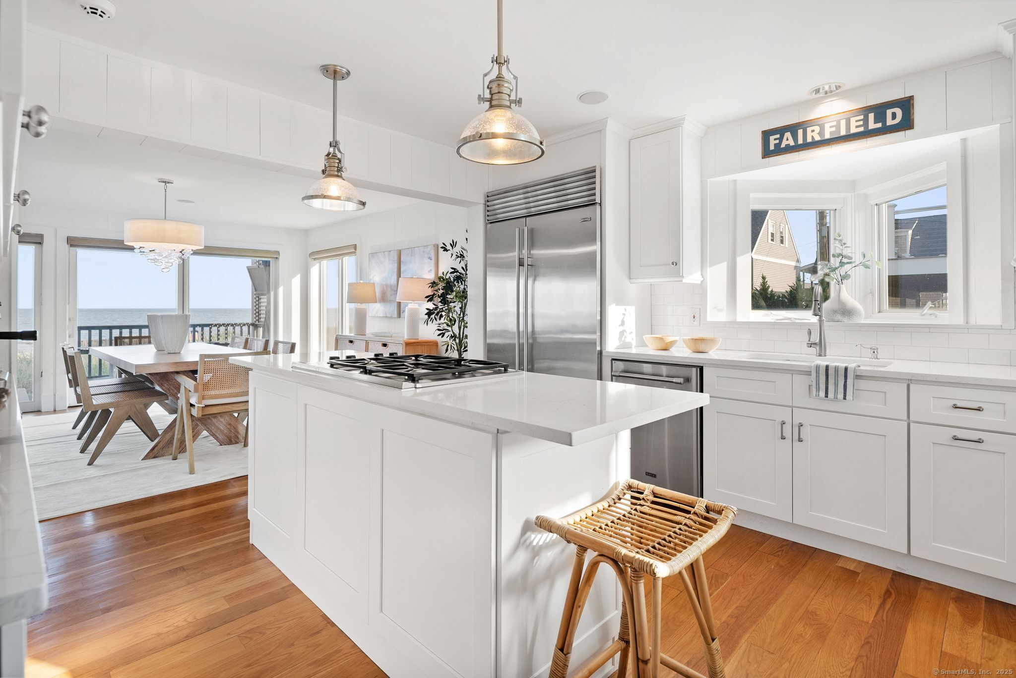 685 Fairfield Beach Road 685