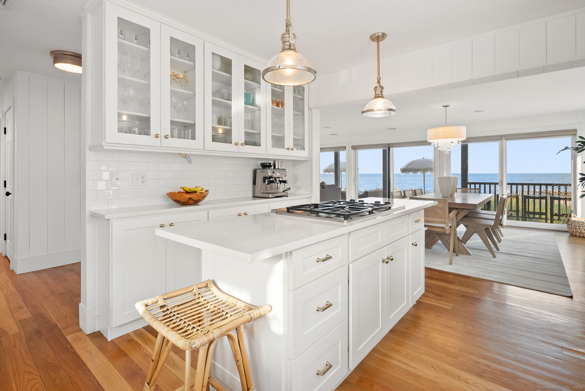 685 Fairfield Beach Road 685
