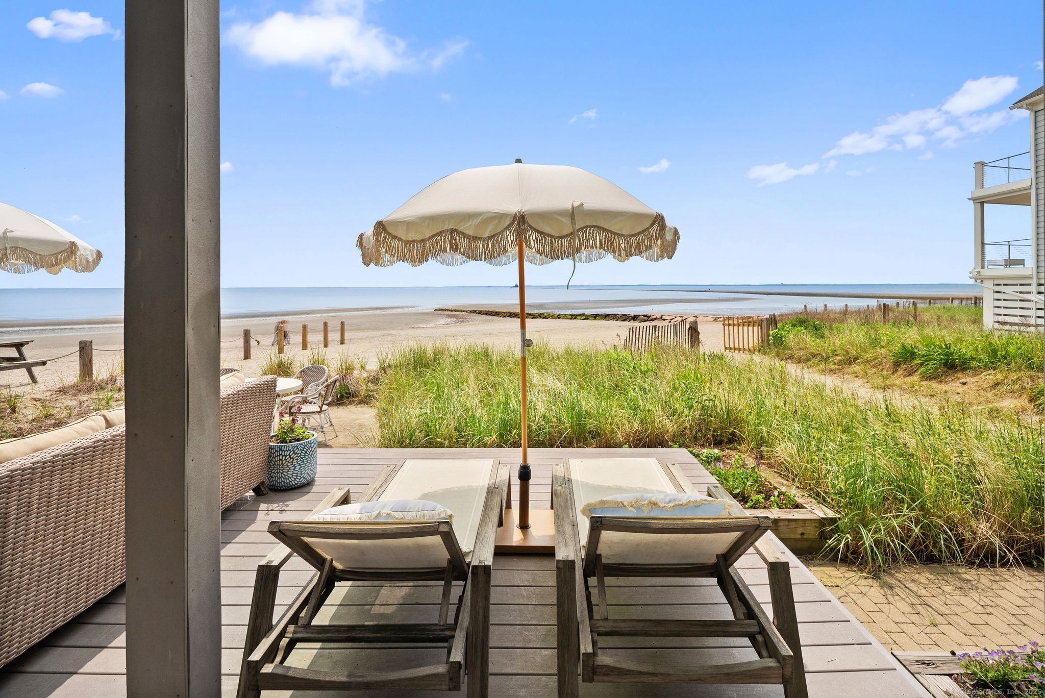 685 Fairfield Beach Road 685