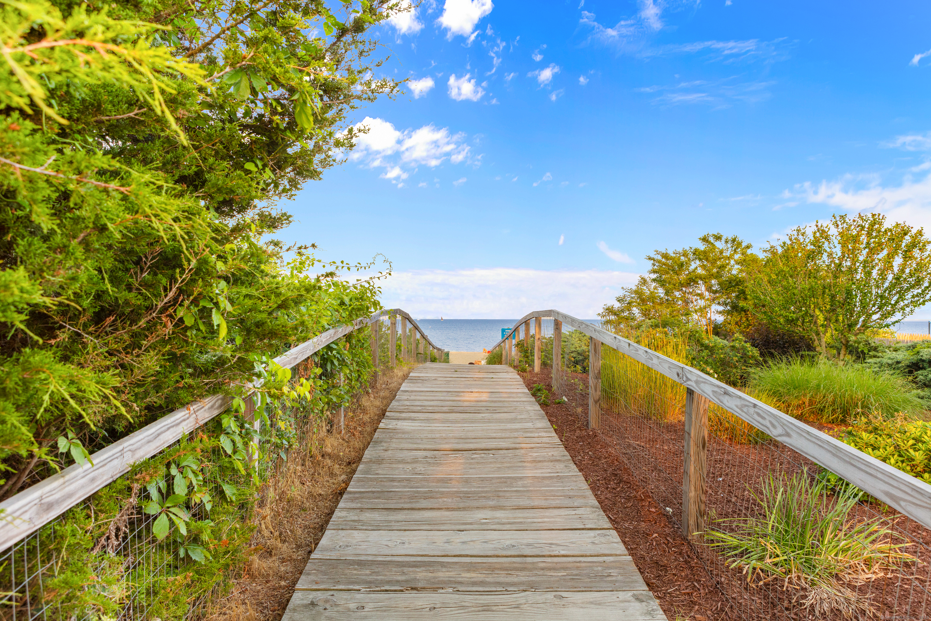 40 Fairfield Beach Road