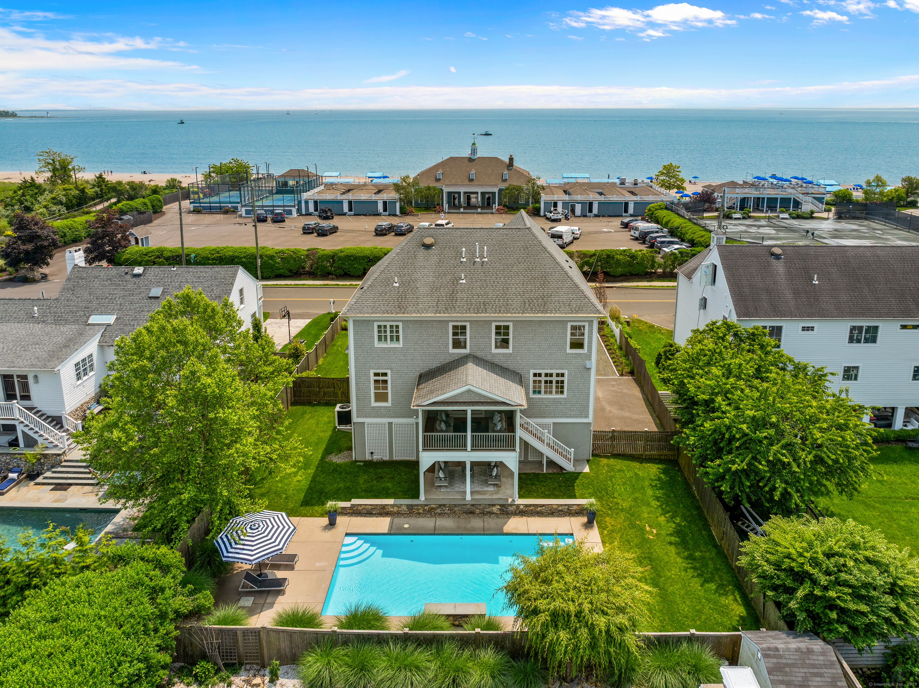40 Fairfield Beach Road