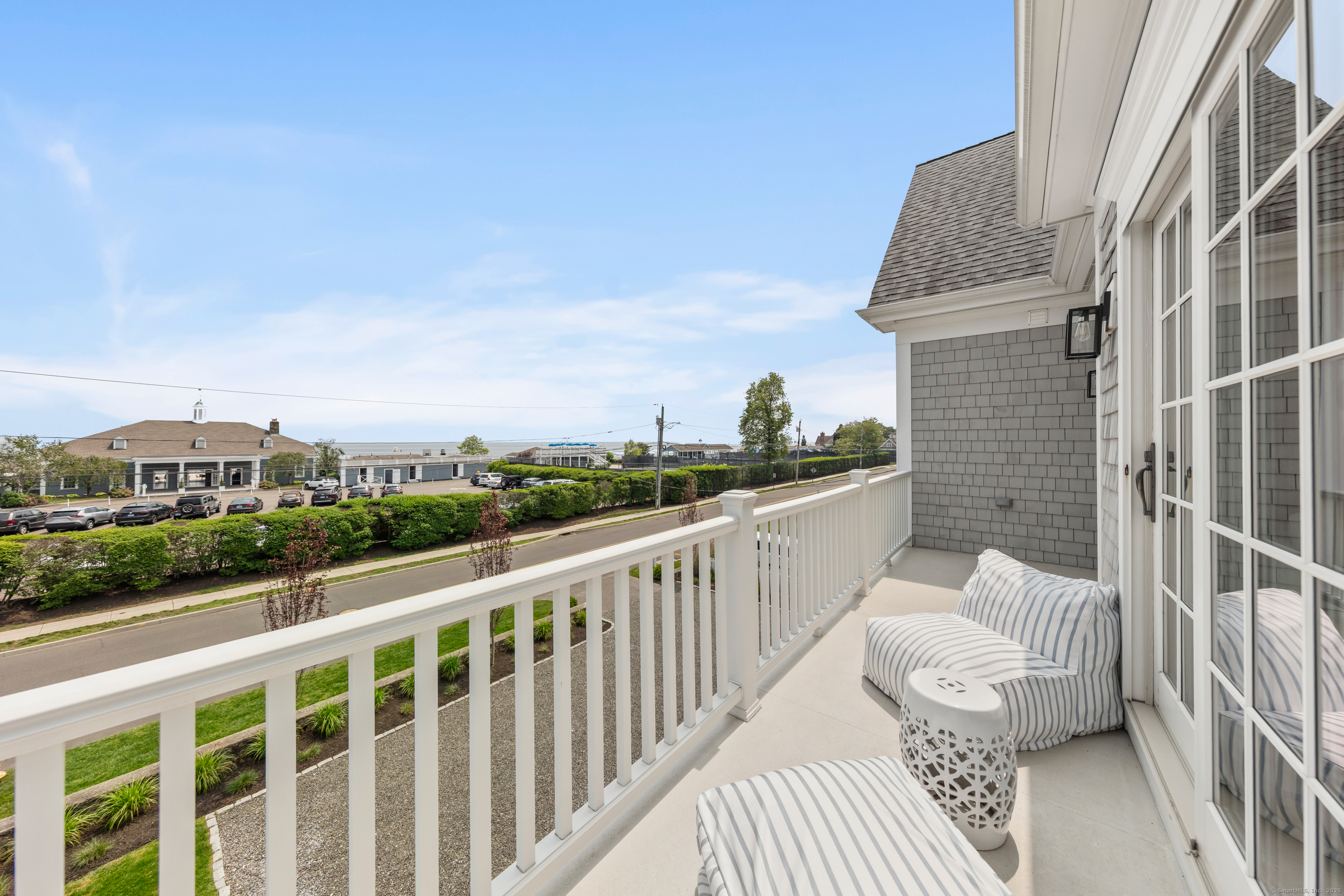 40 Fairfield Beach Road