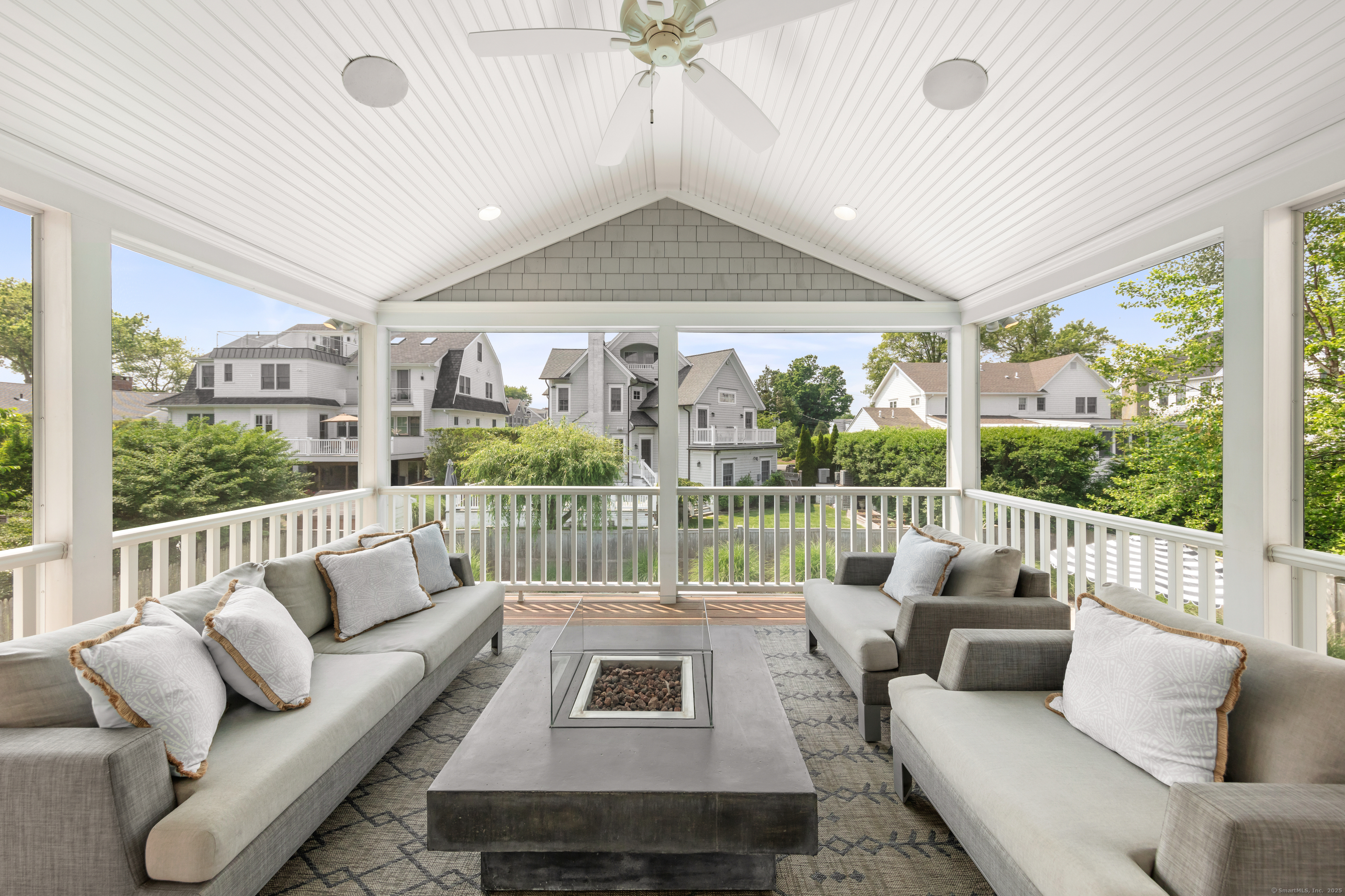 40 Fairfield Beach Road
