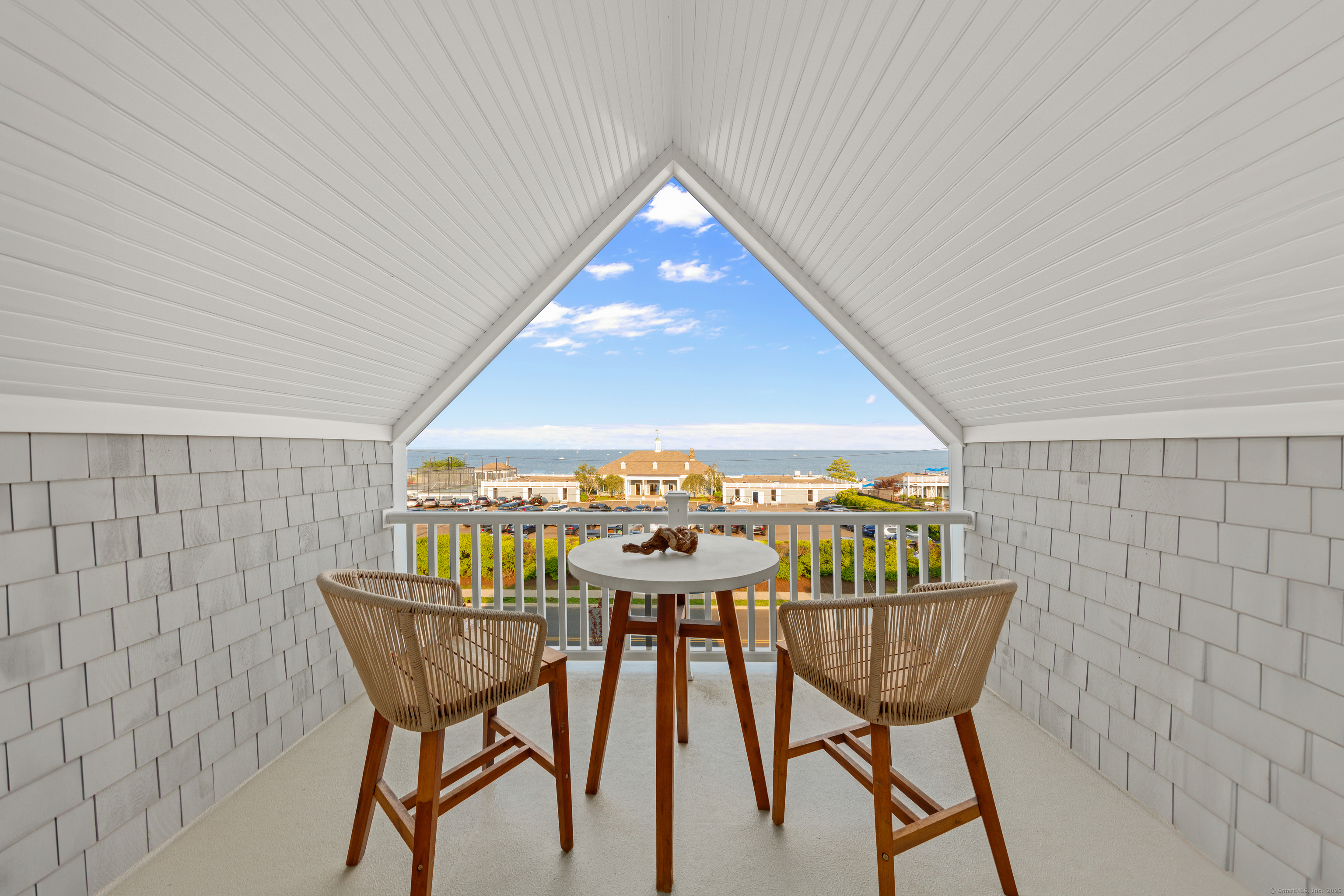 40 Fairfield Beach Road