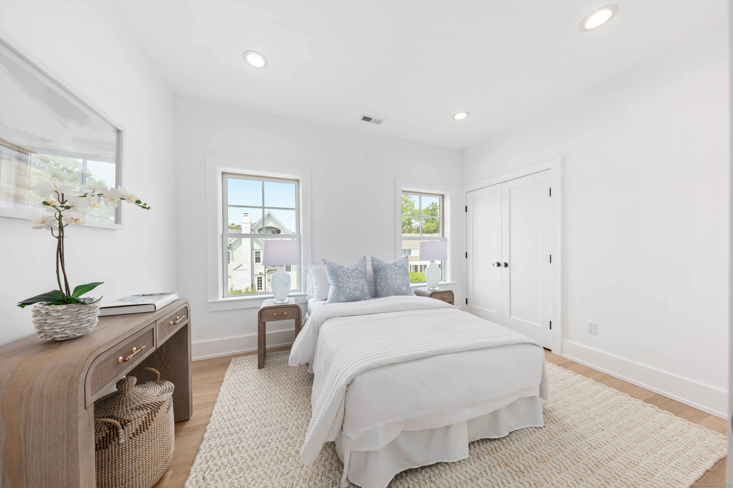 40 Fairfield Beach Road