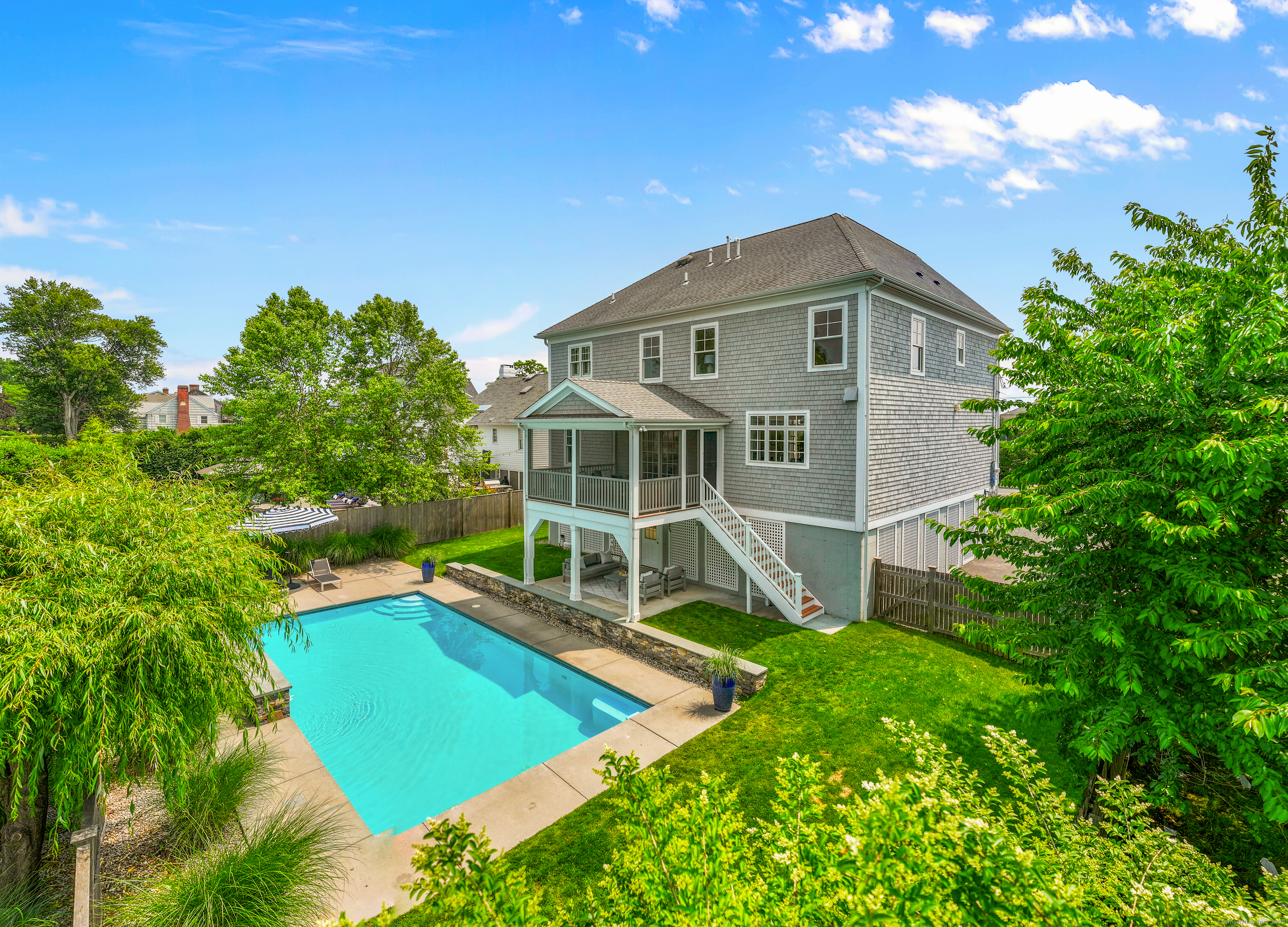 40 Fairfield Beach Road