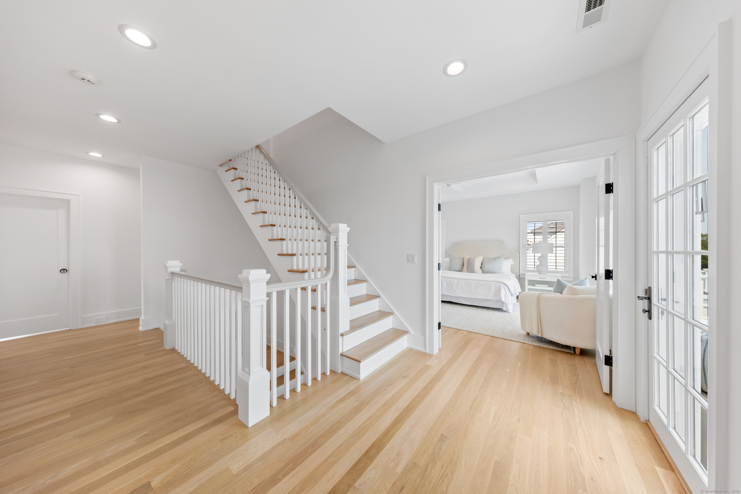 40 Fairfield Beach Road
