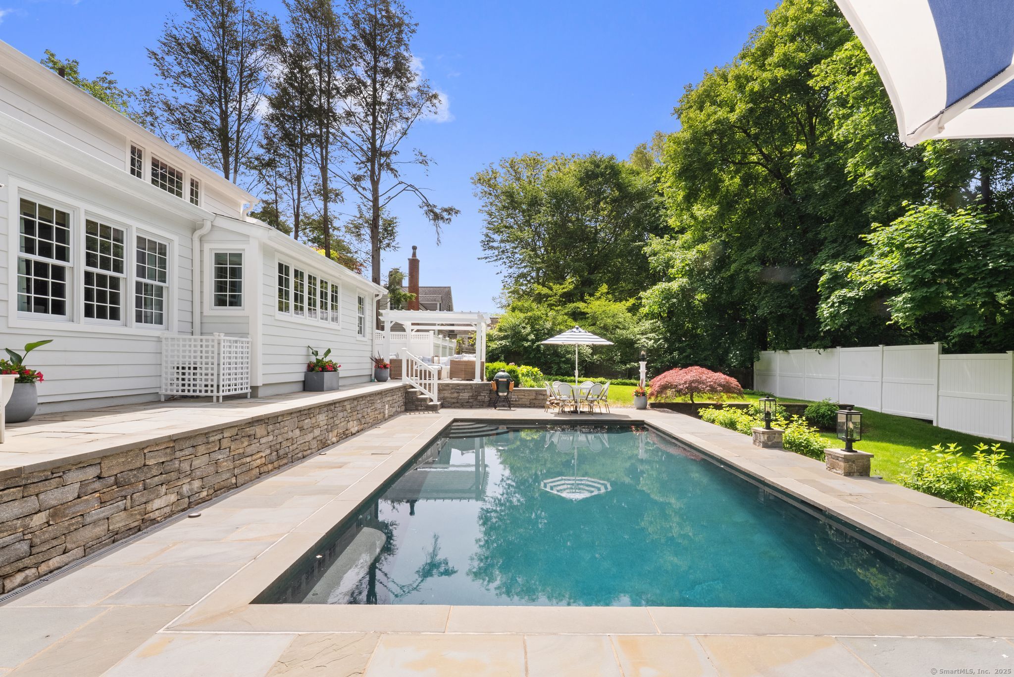 19 Old Hill Road