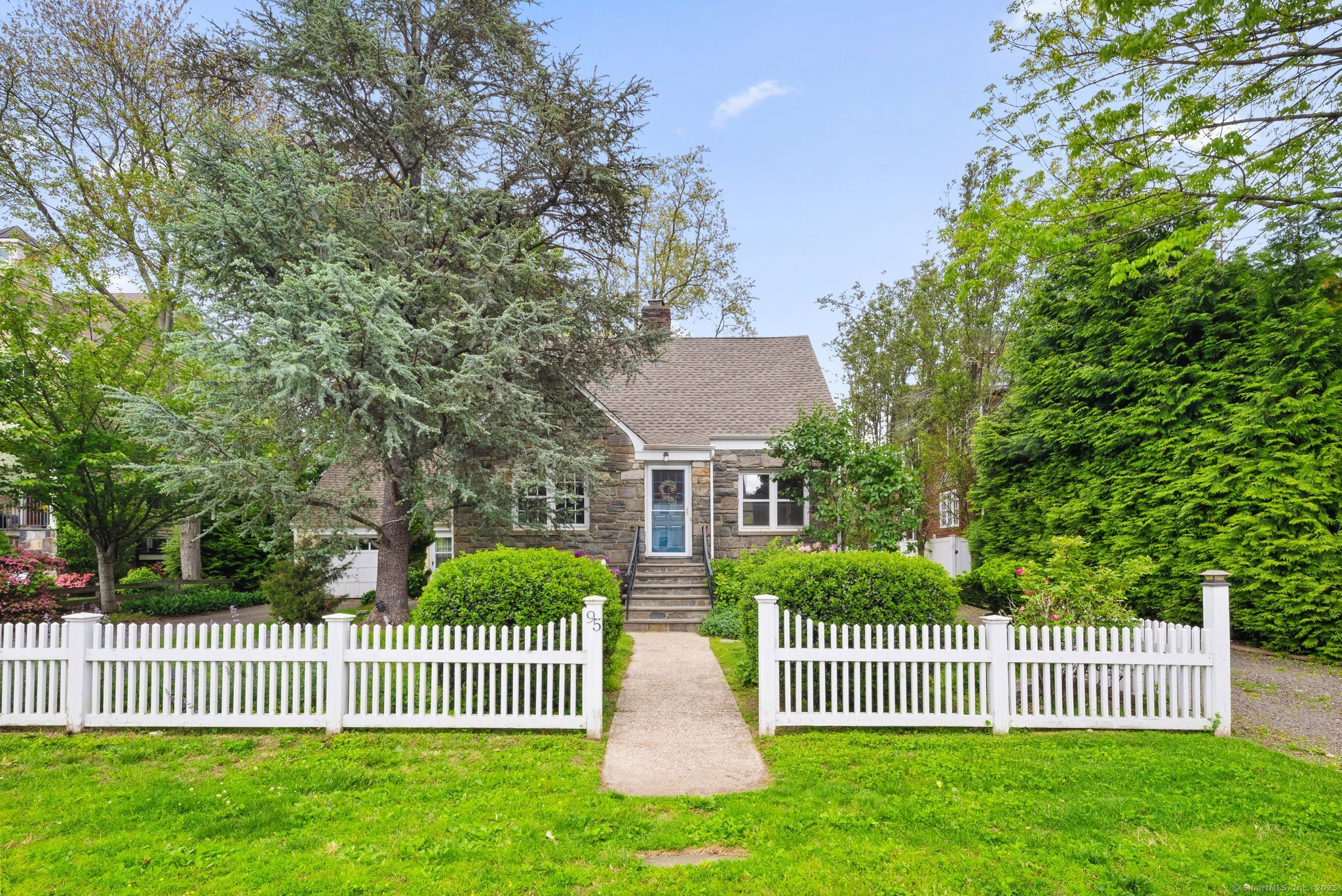 95 Lalley Boulevard 1