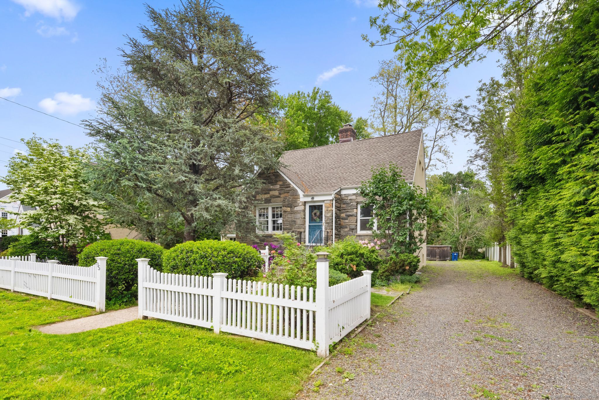 95 Lalley Boulevard 1