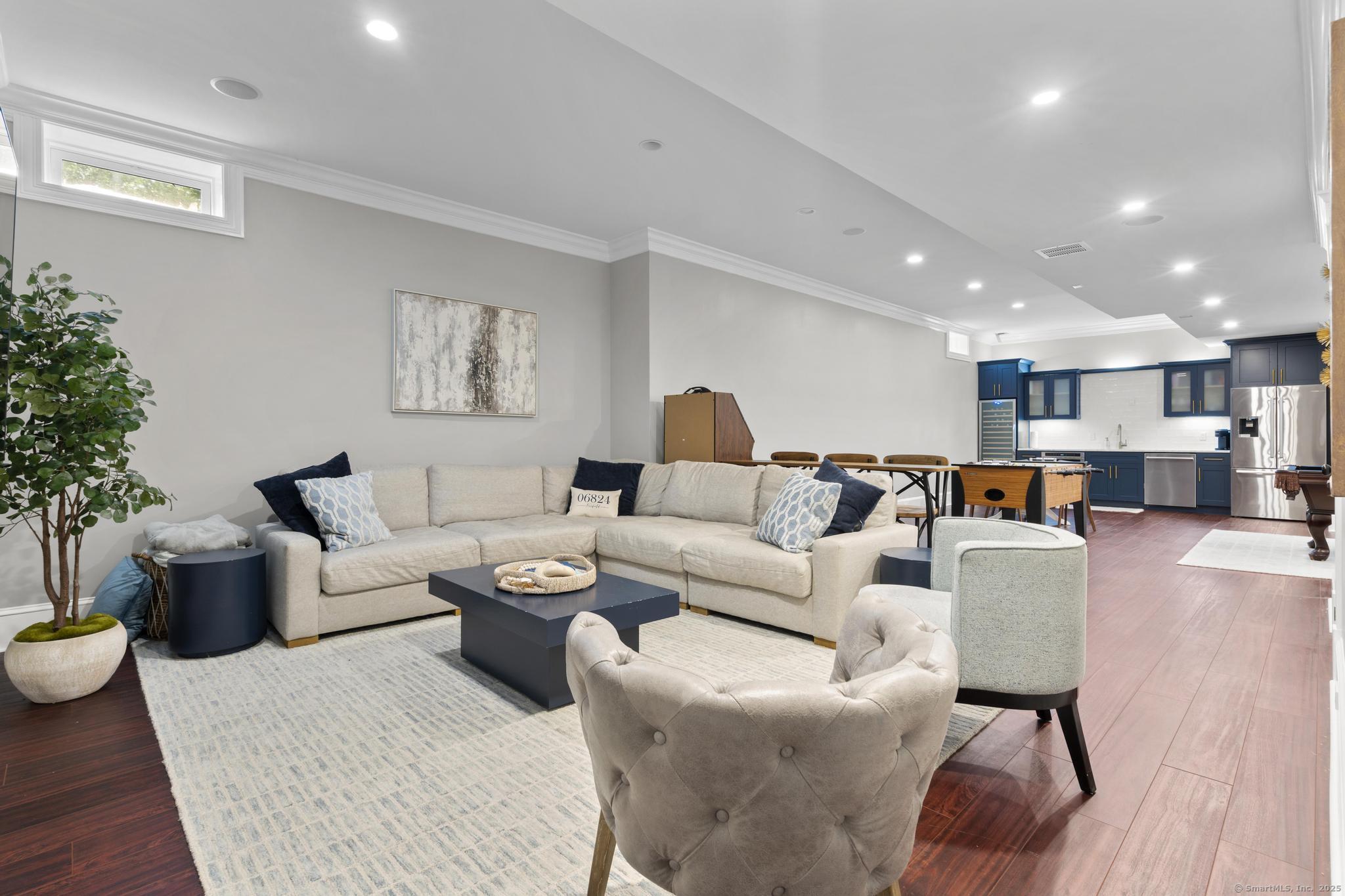 30 Wellington Drive