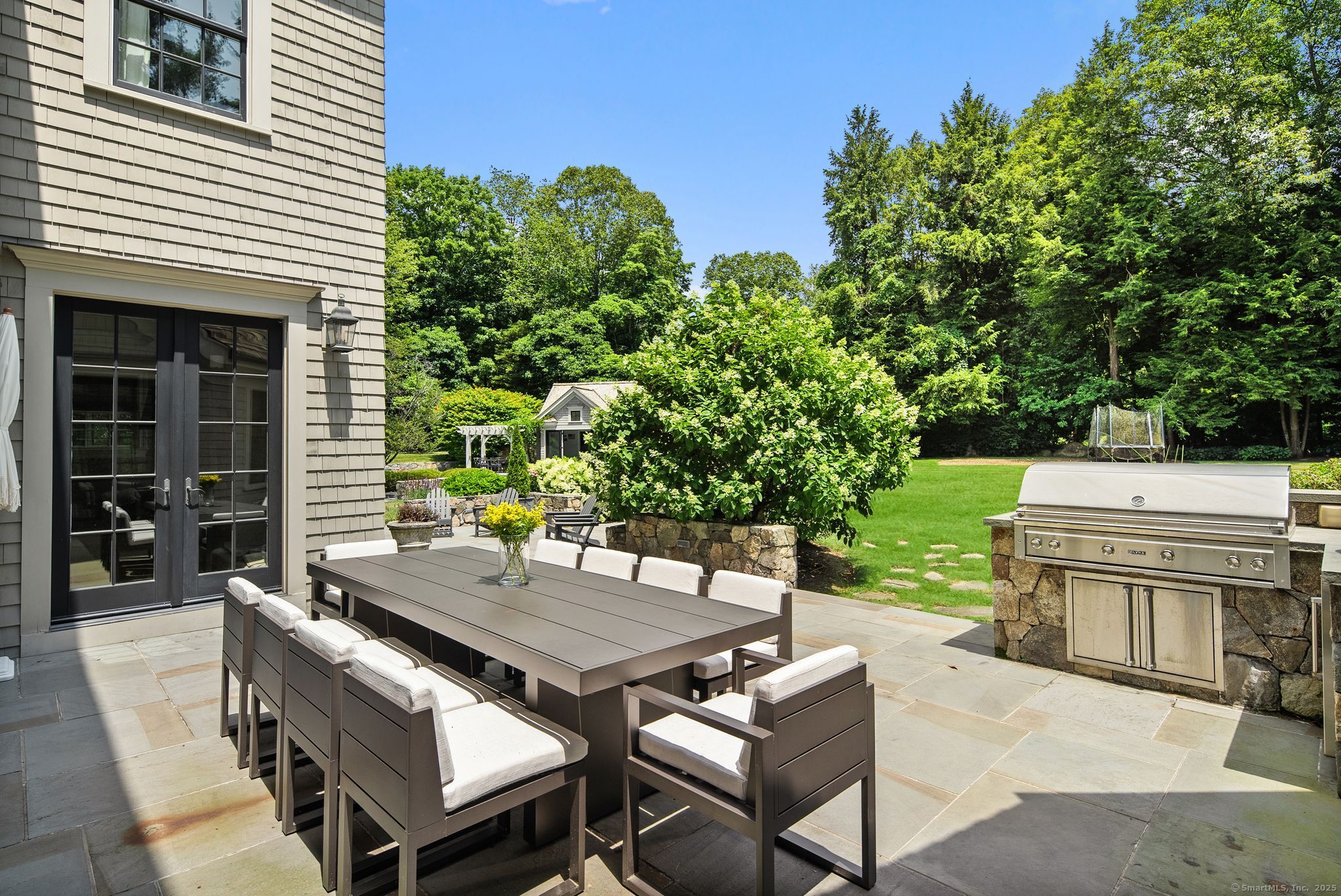 9 Greenbrier Road