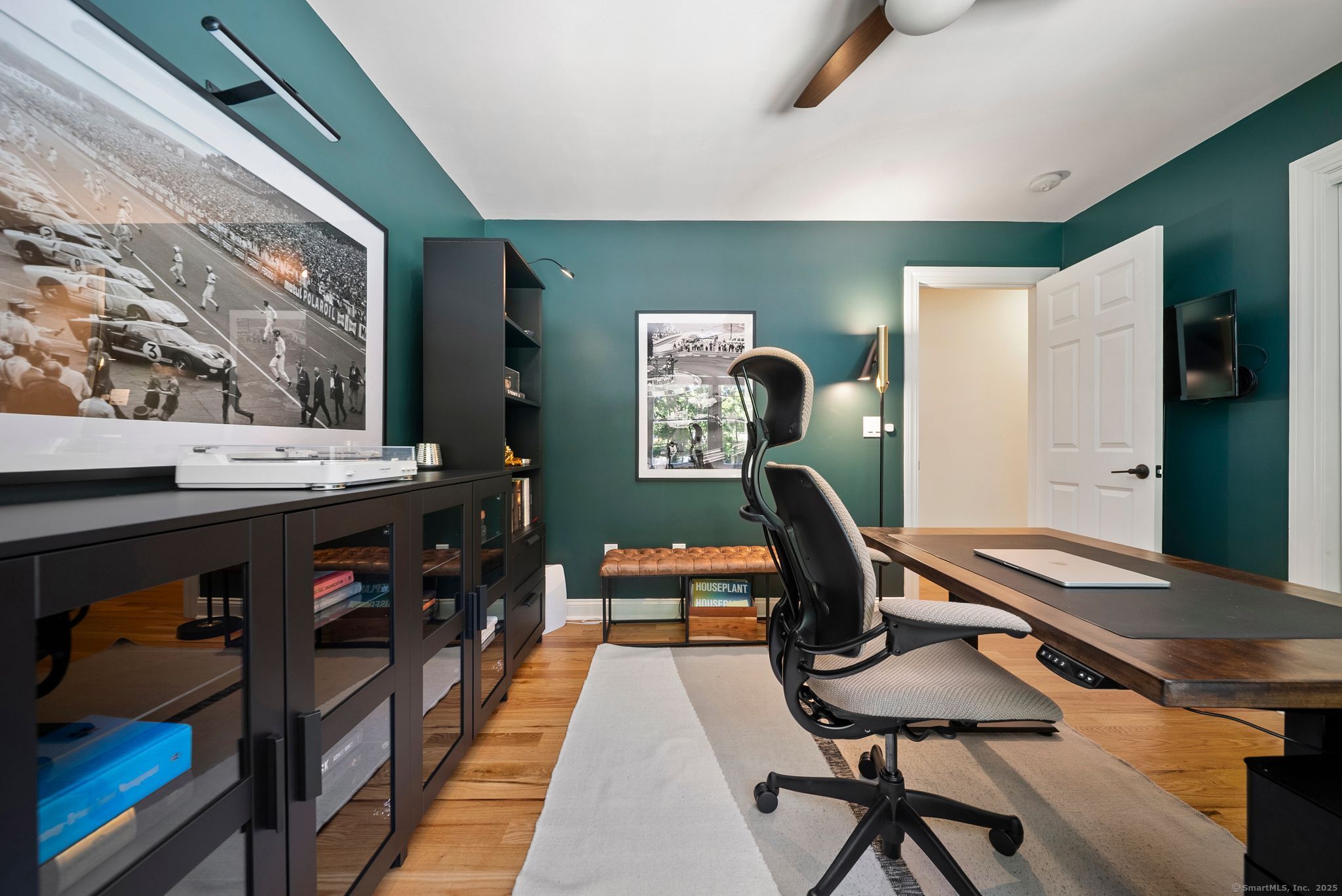 6 Saugatuck Ridge Road