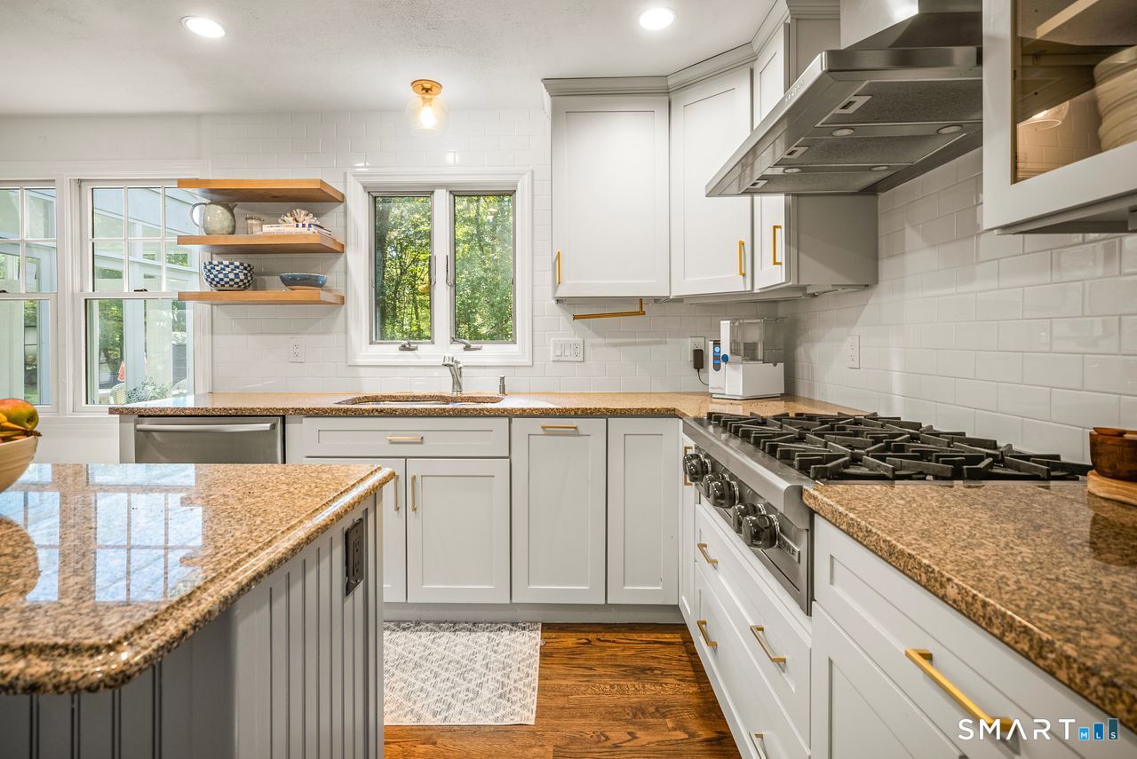 1115 Galloping Hill Road