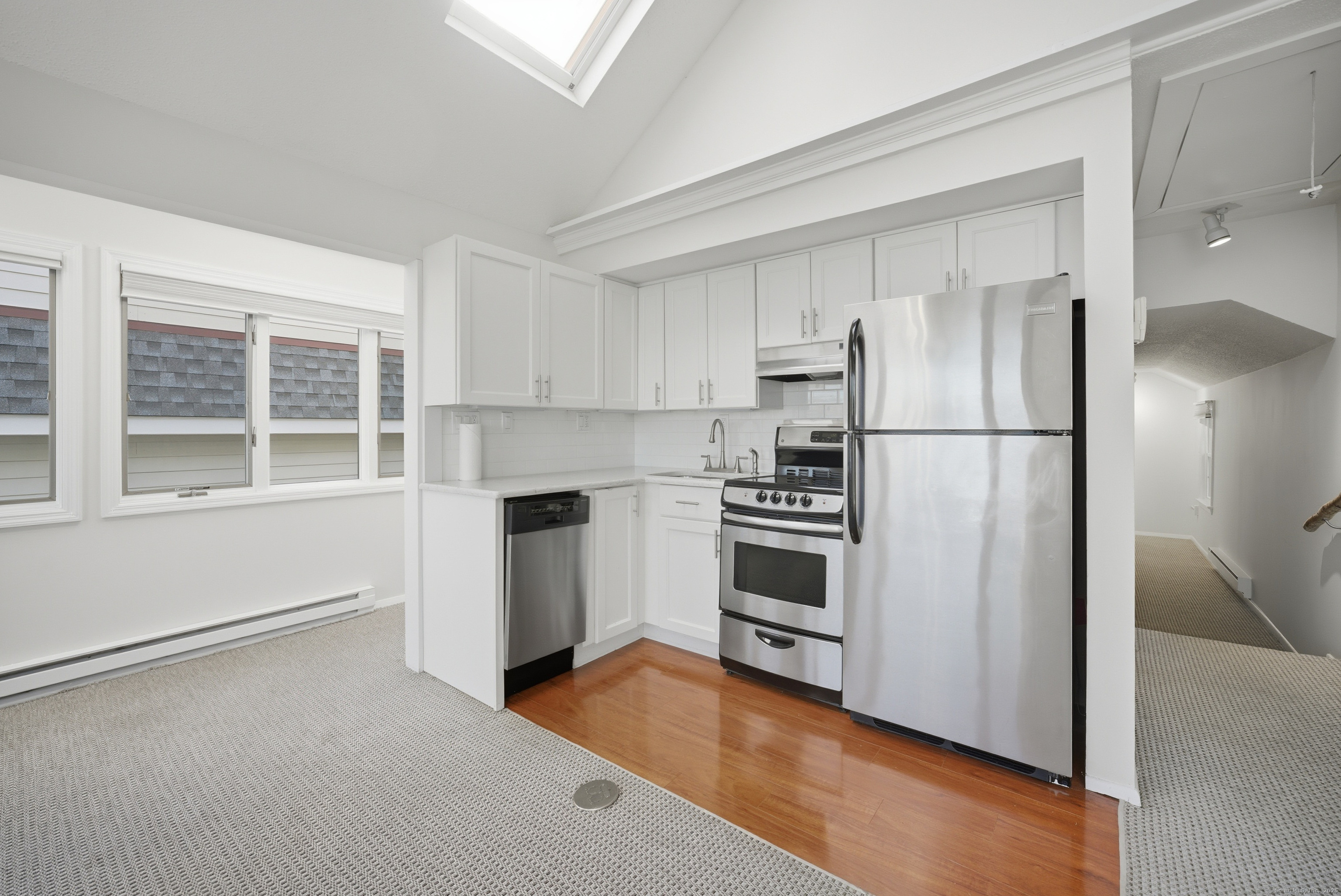 205 Hillspoint Road