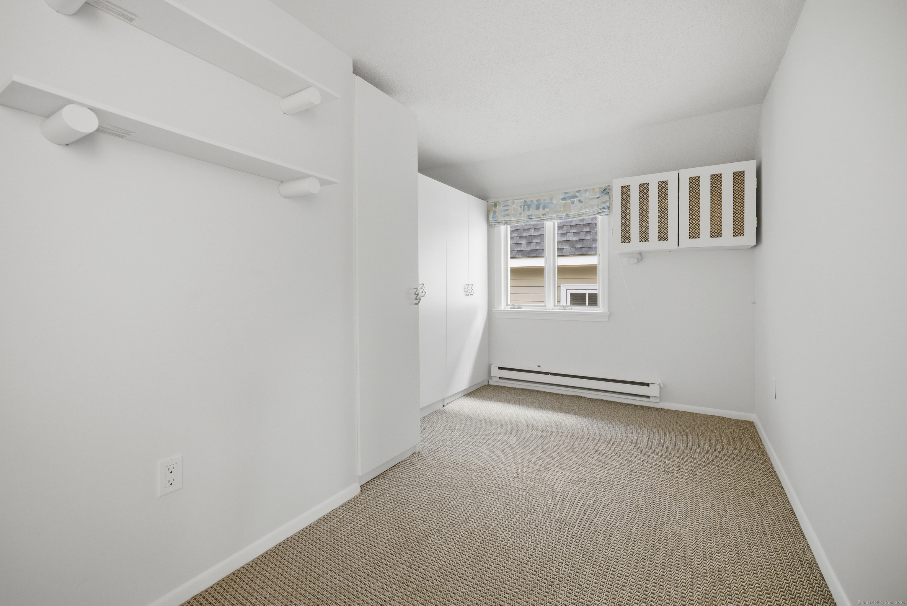 205 Hillspoint Road