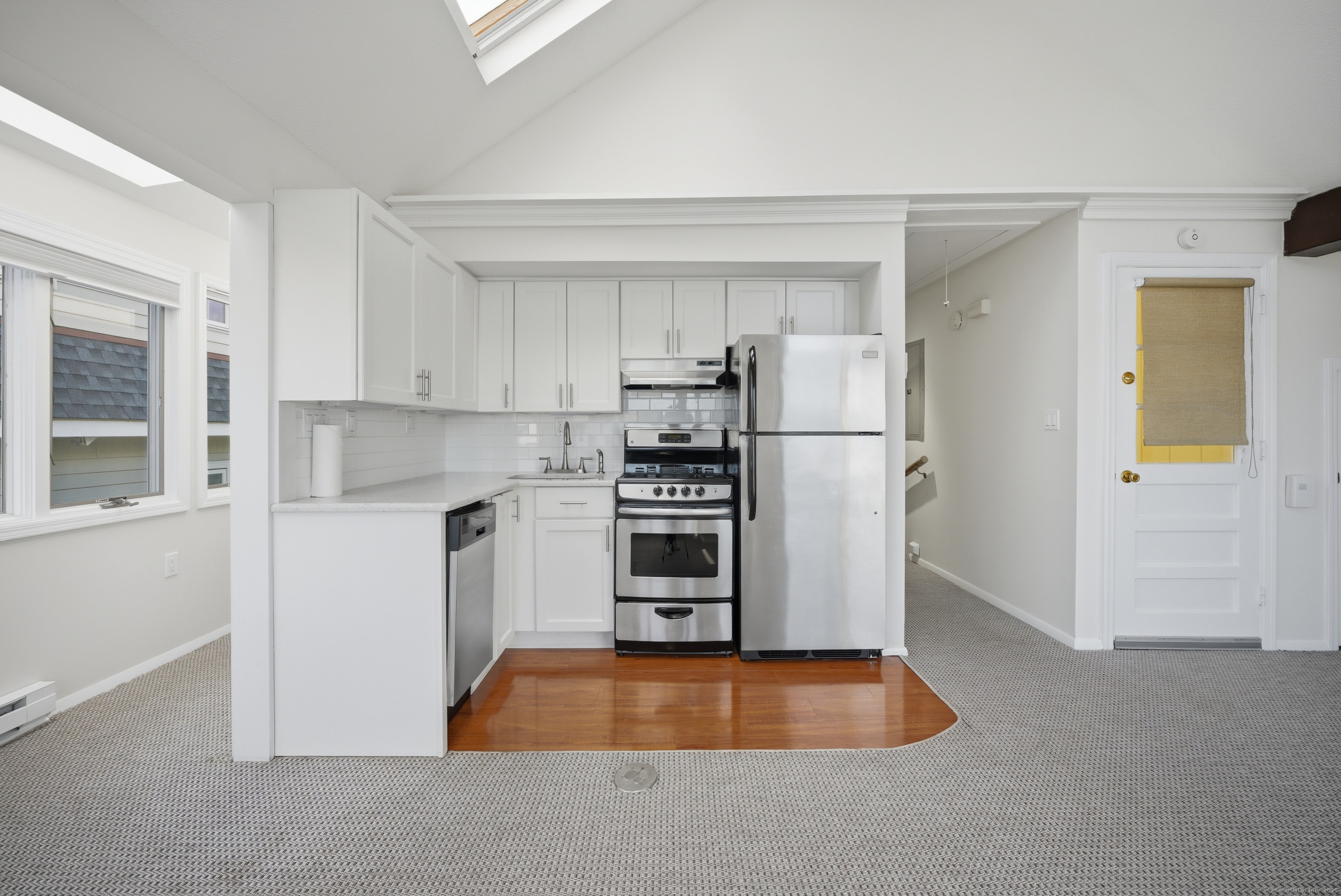 205 Hillspoint Road