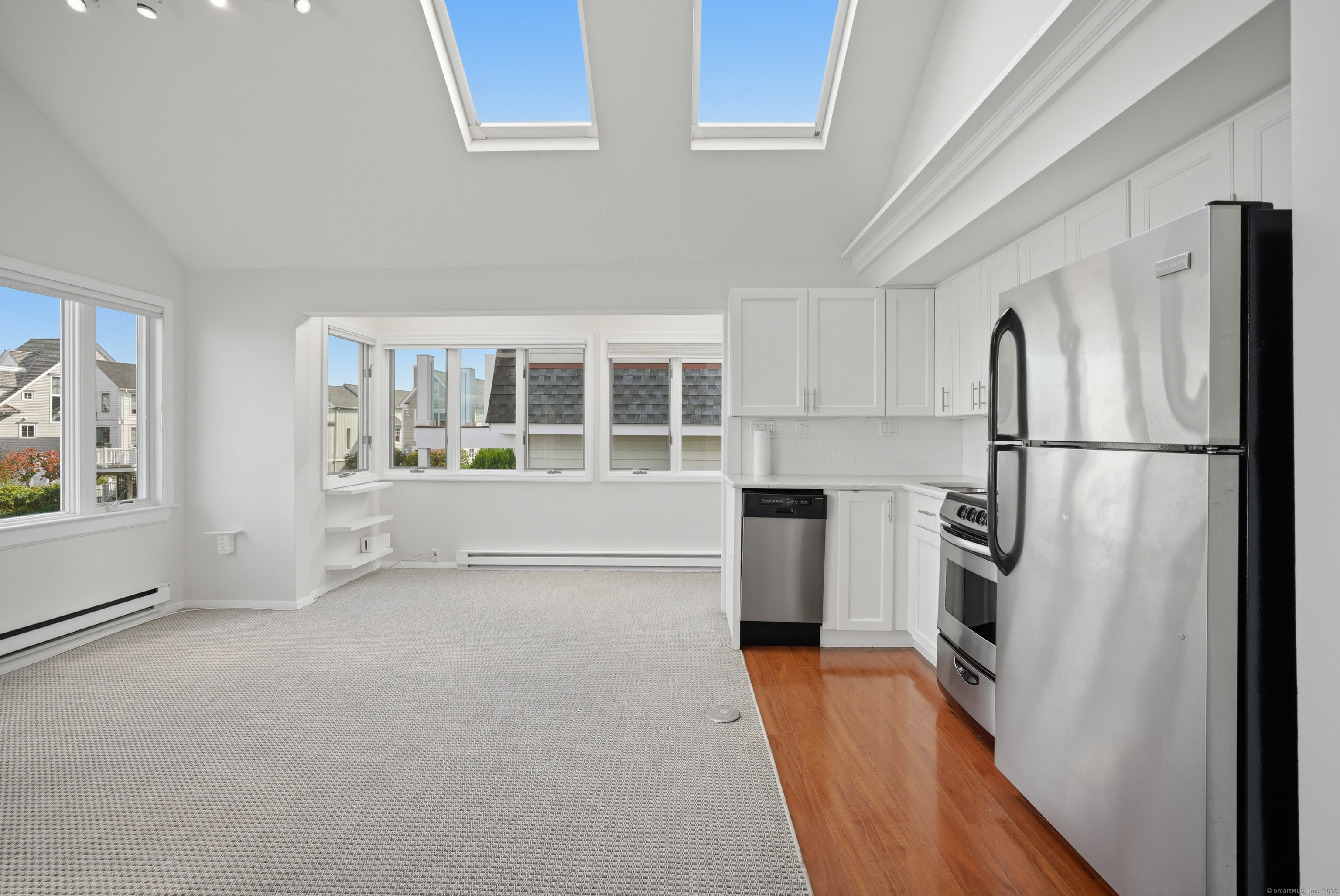 205 Hillspoint Road