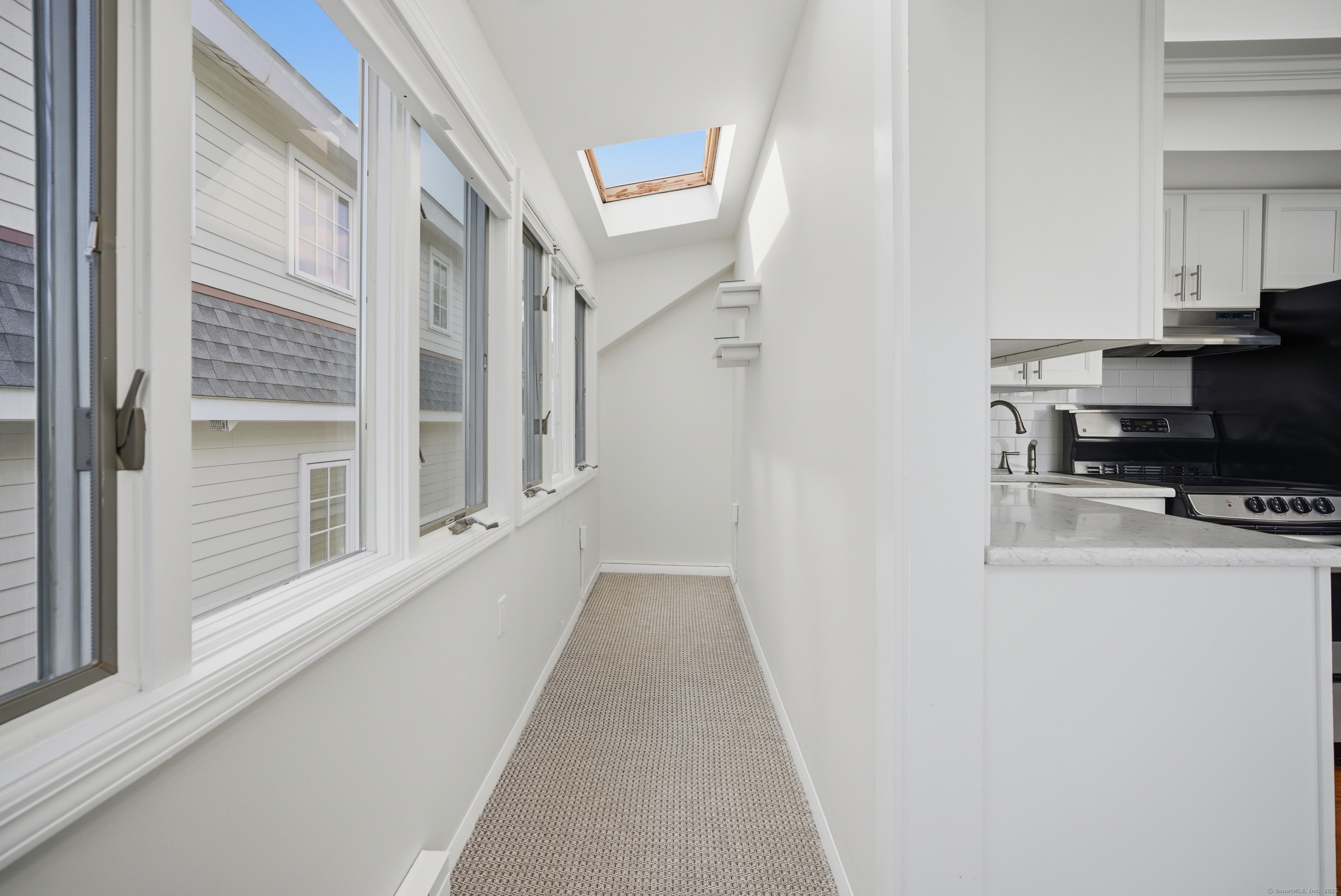 205 Hillspoint Road