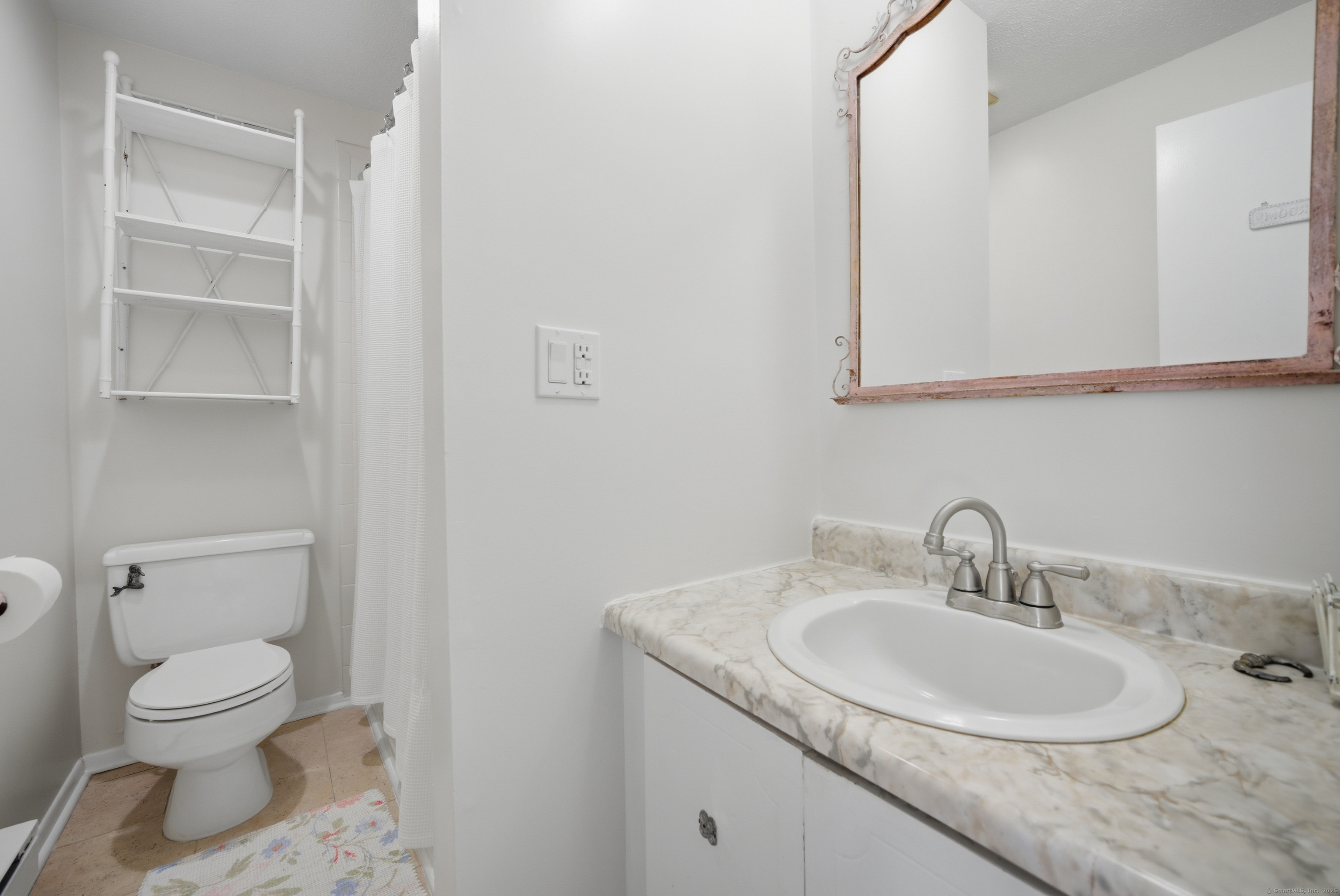 205 Hillspoint Road 2nd Floor