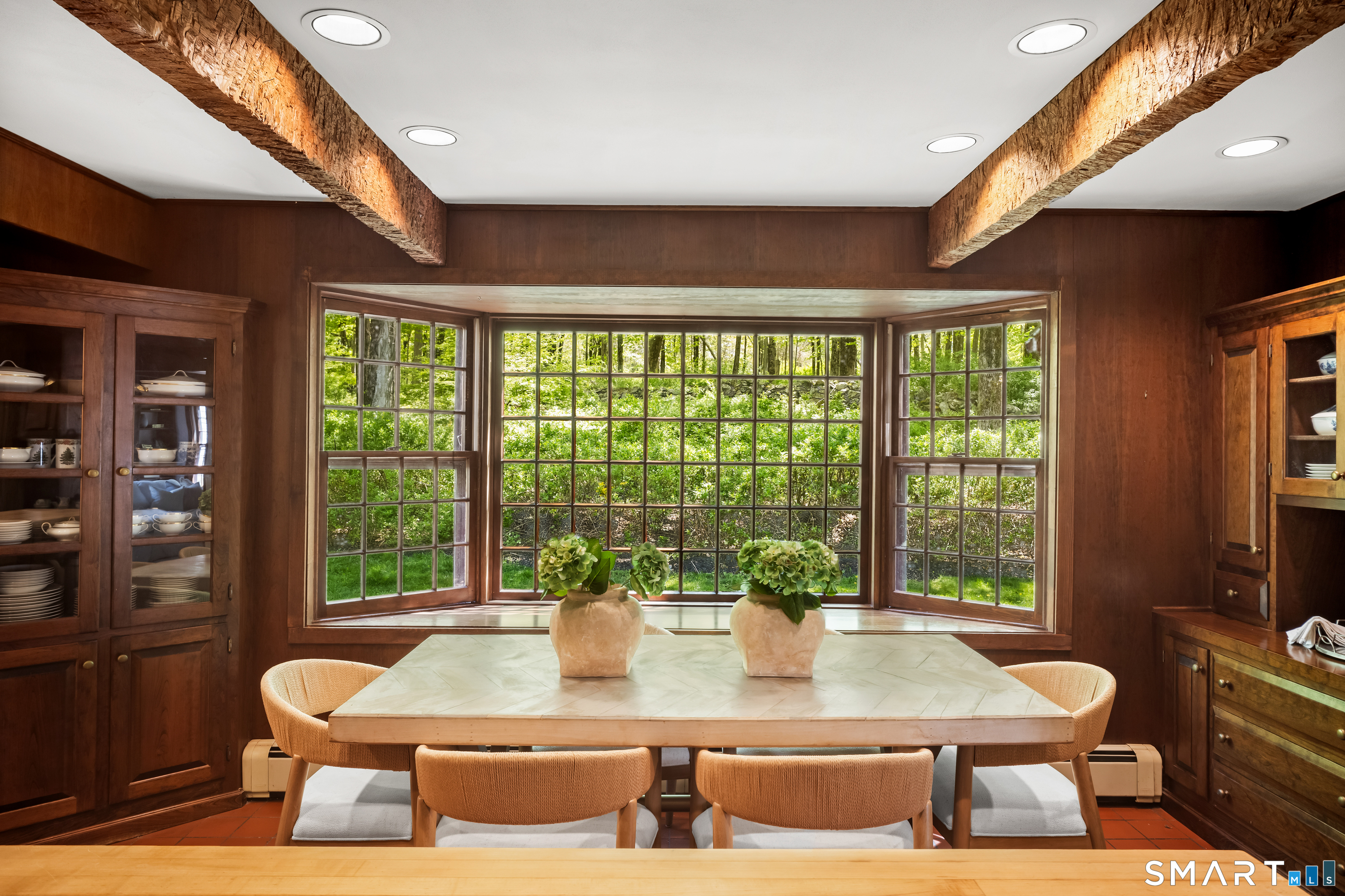 6 Winding Brook Court