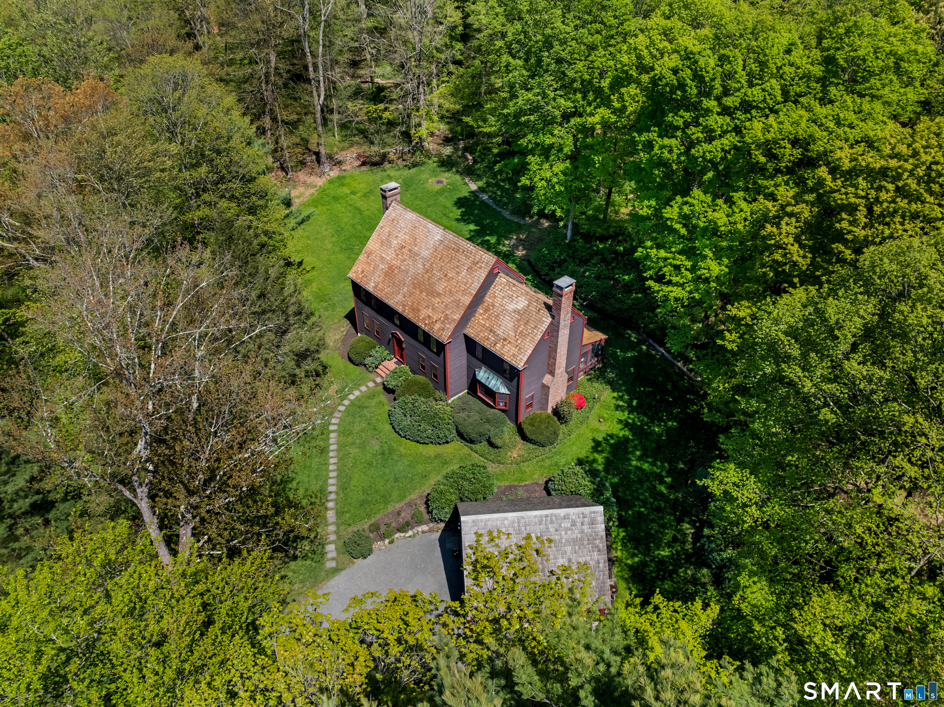 6 Winding Brook Court