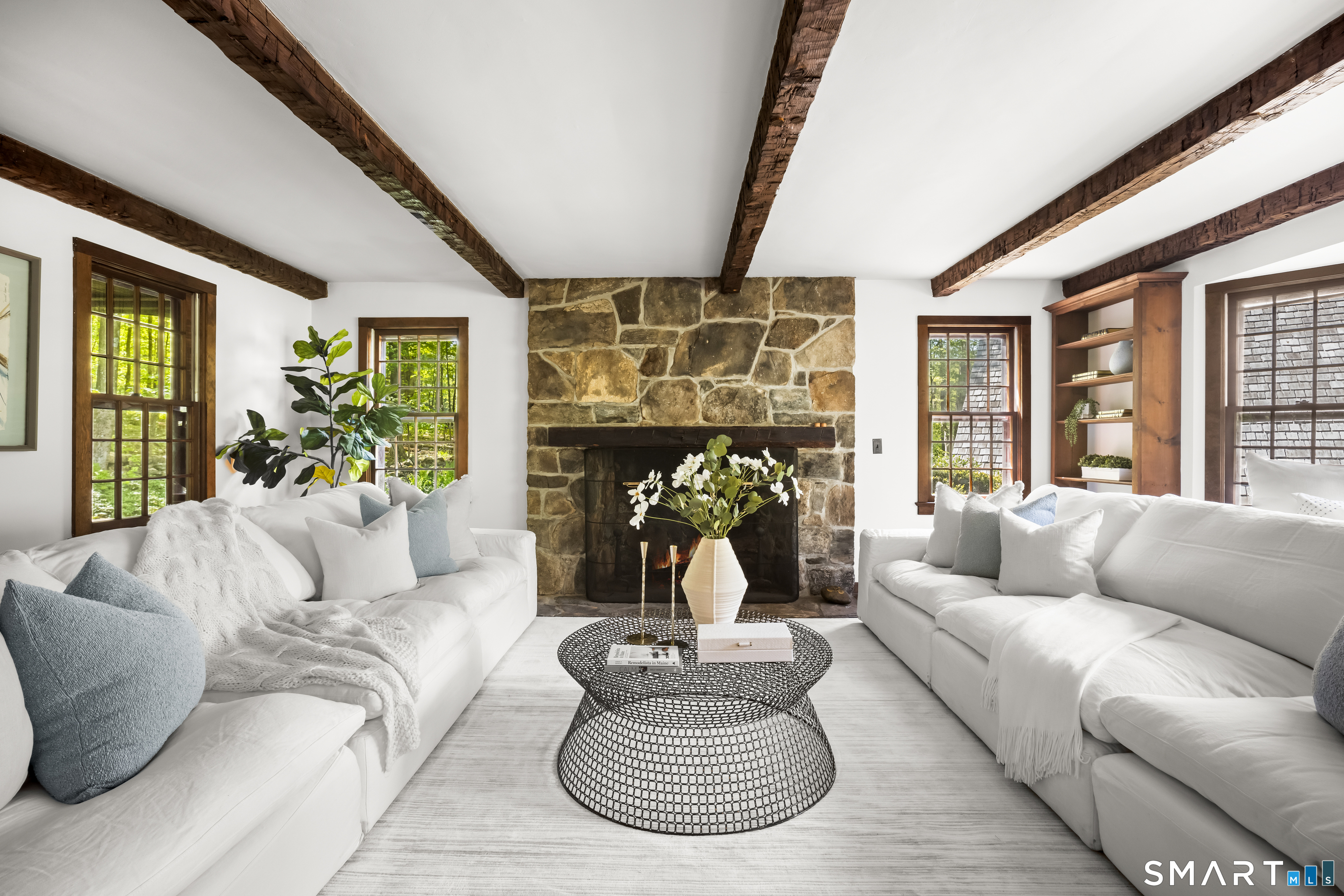 6 Winding Brook Court
